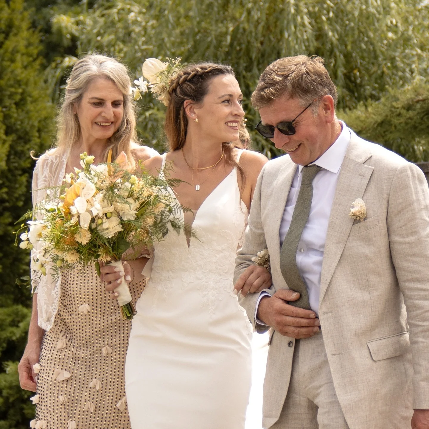 Au c&oelig;ur d&rsquo;une journ&eacute;e magique, remplie d&rsquo;&eacute;motions 💍

#mariage #photographe #union