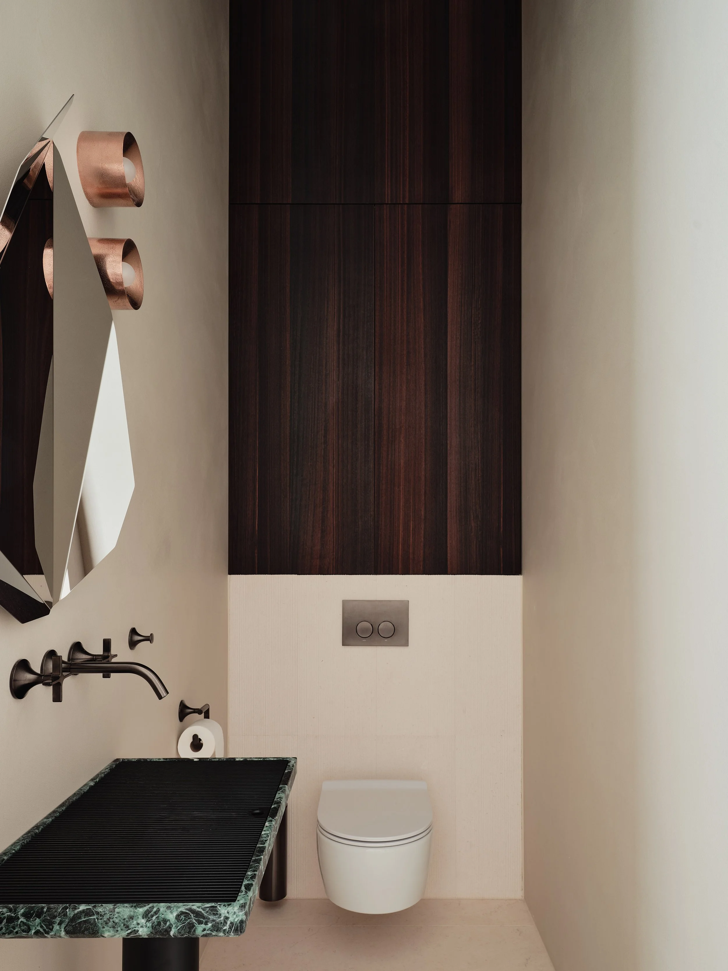 DI2501 Dennis Interieur Architect 348 Full Size.jpg