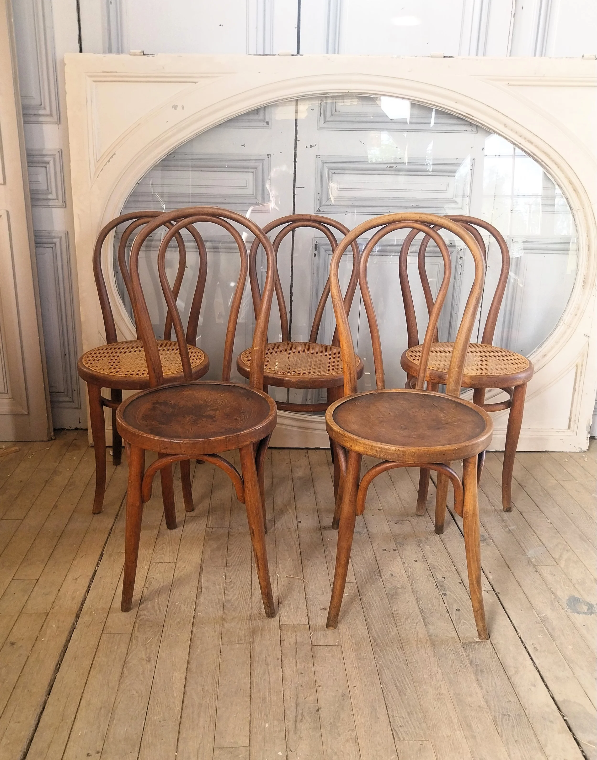 2 chaises thonet avec plaquage.jpg