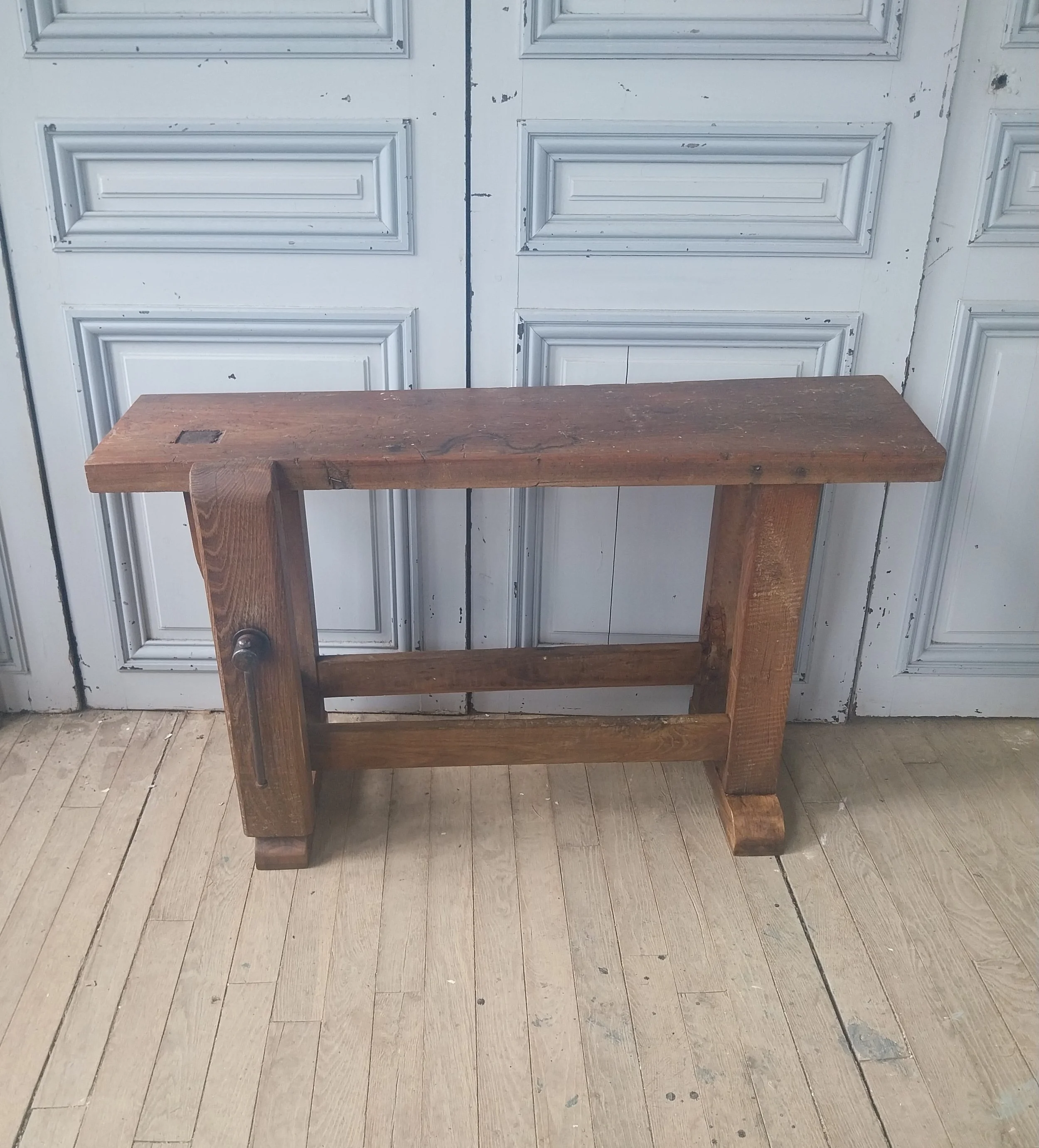 petit établi.jpg
