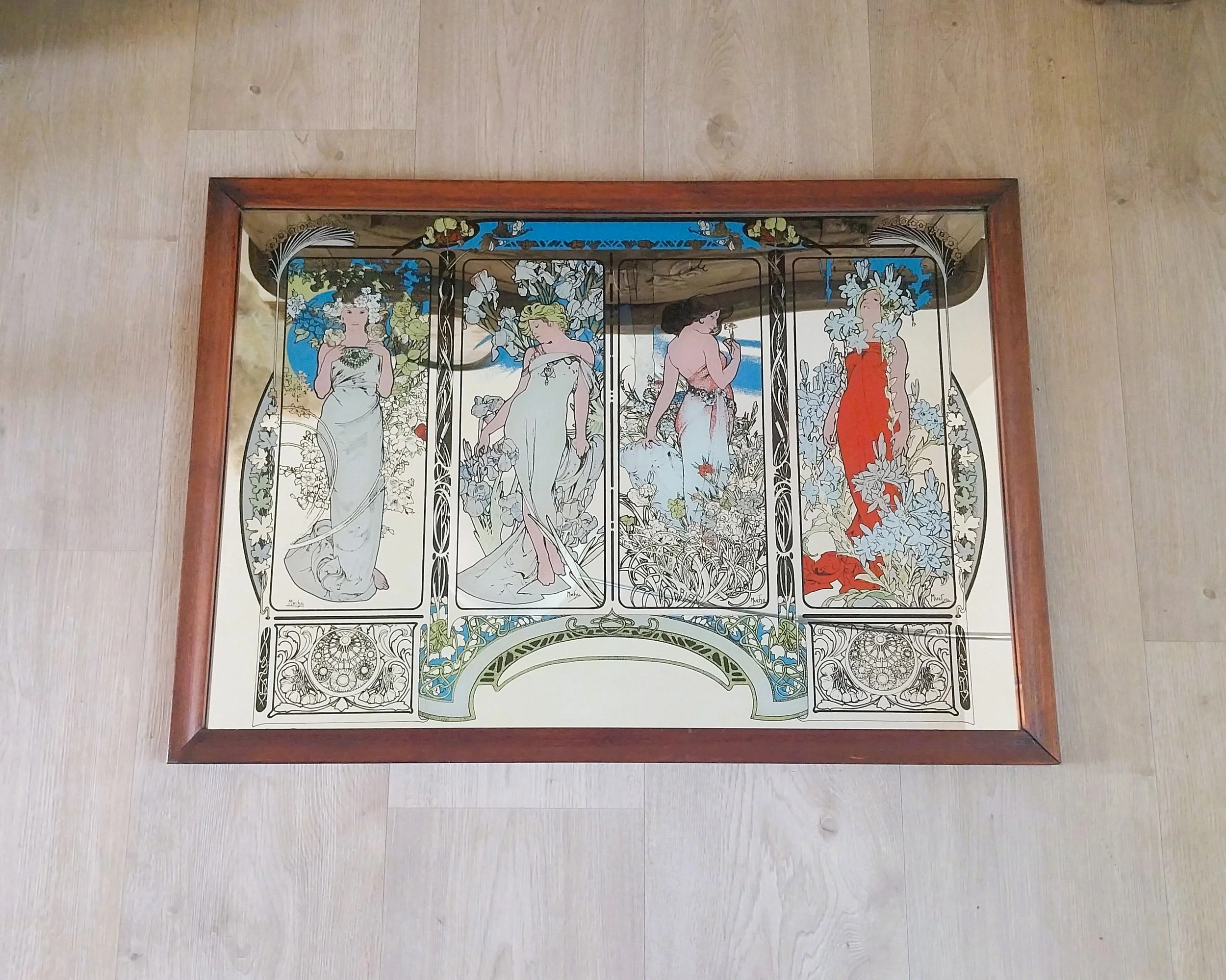 mirroir Mucha.jpg