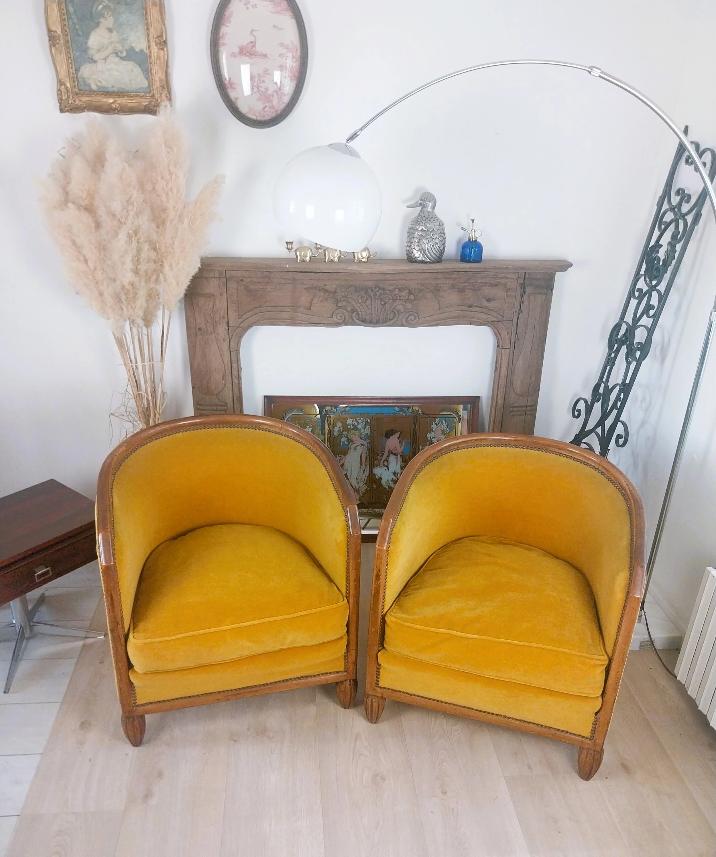 2 fauteuils tonneau.jpg