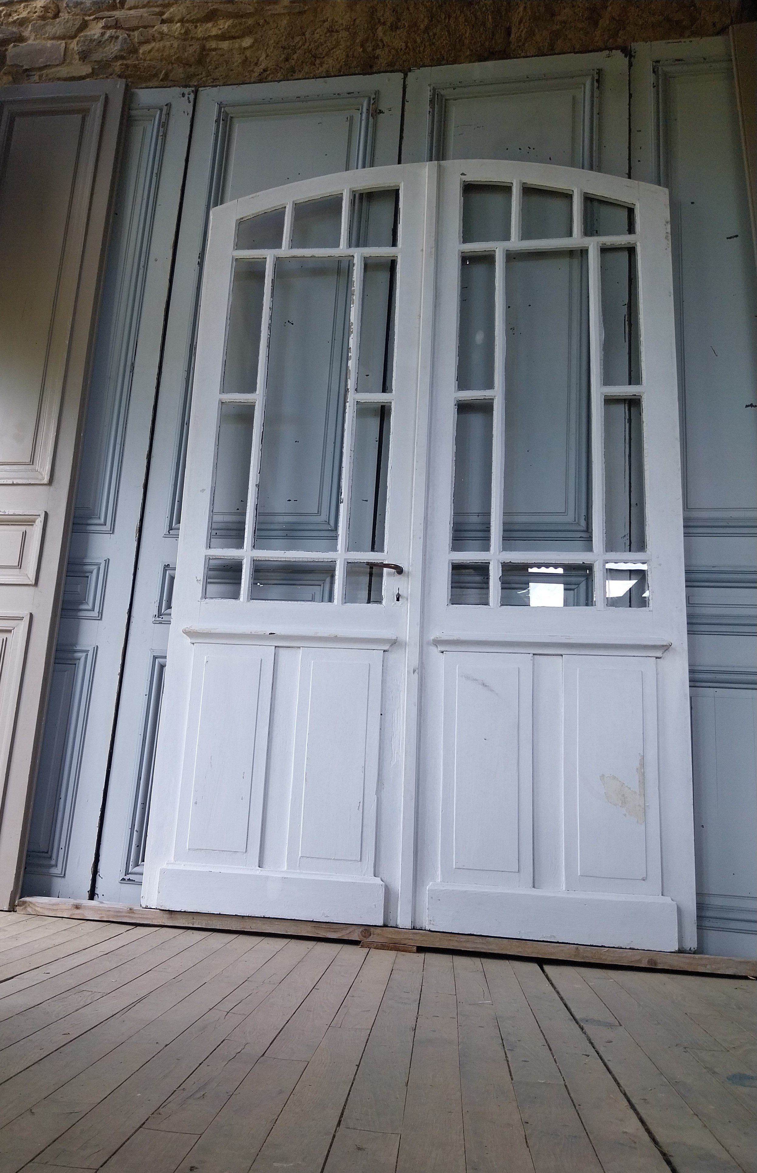 porte ancienne cintrée.jpg