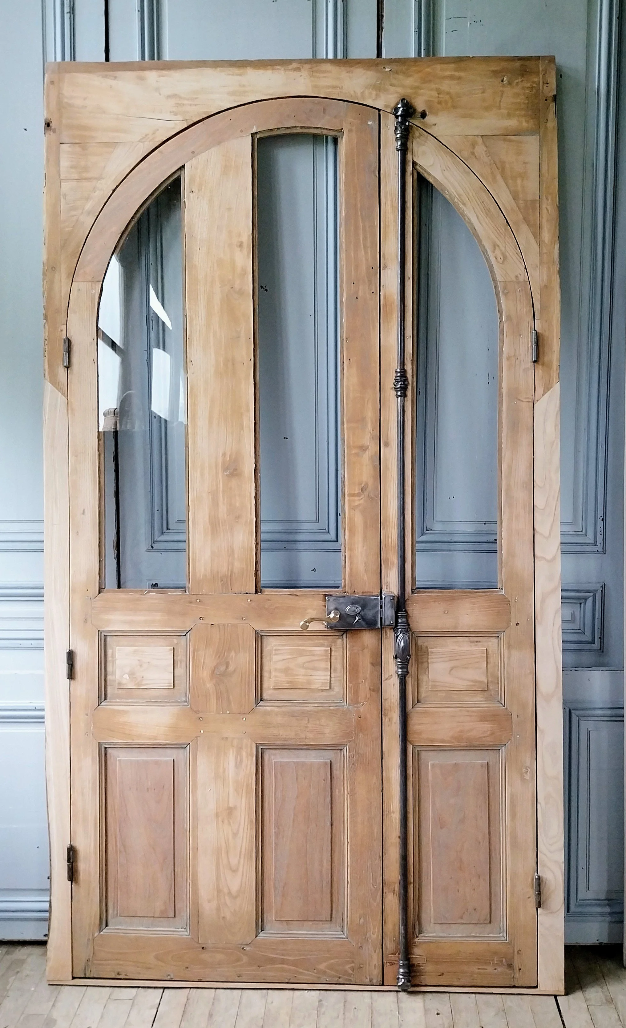 porte plein cintre dans cadre.jpg