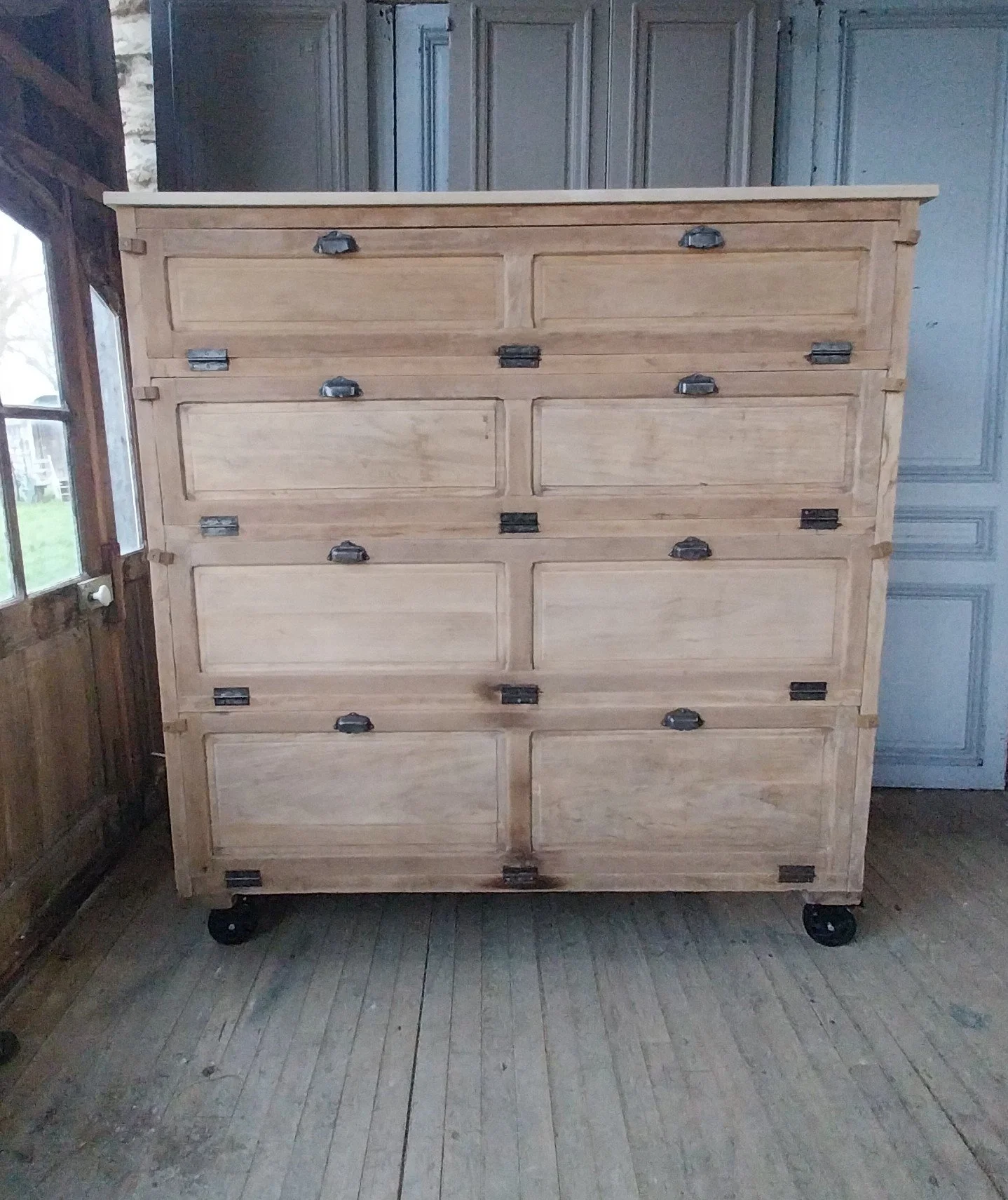 Meuble de métier boulangerie Parisien