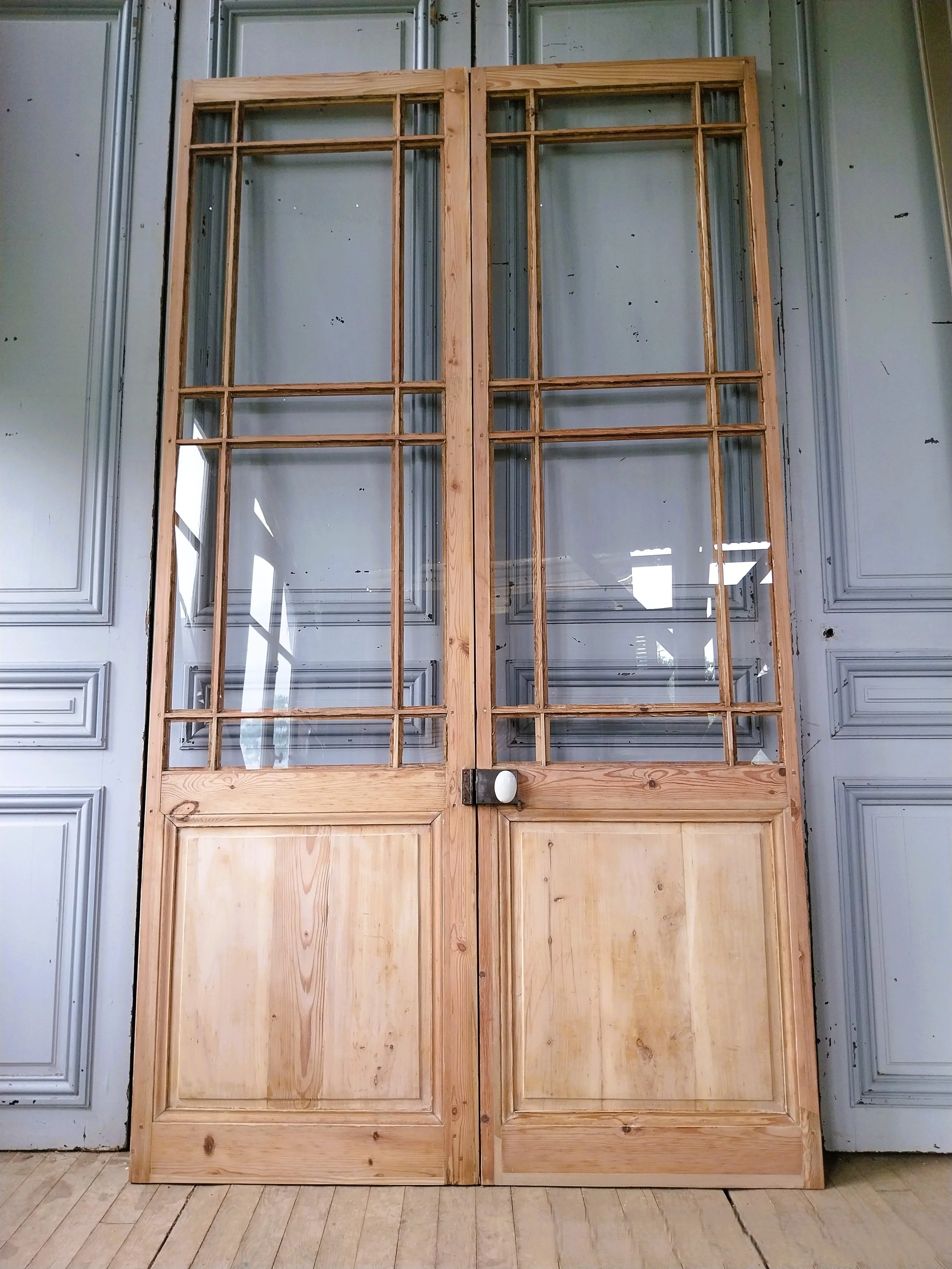 face côté serrure porte vitrée.jpg