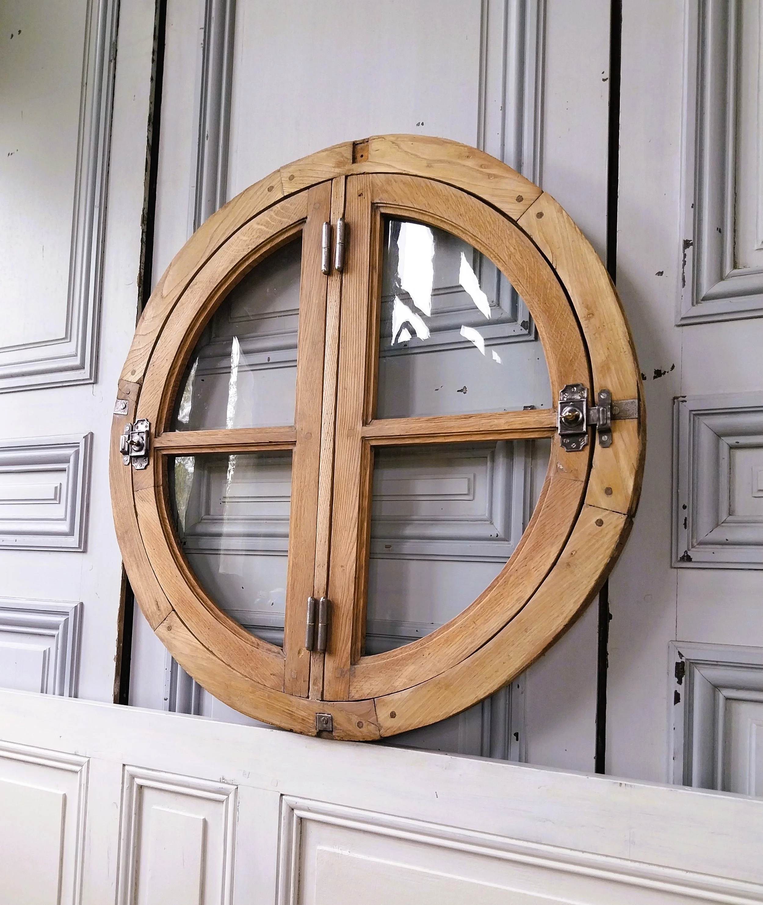 fenêtre ronde 2 battants.jpg