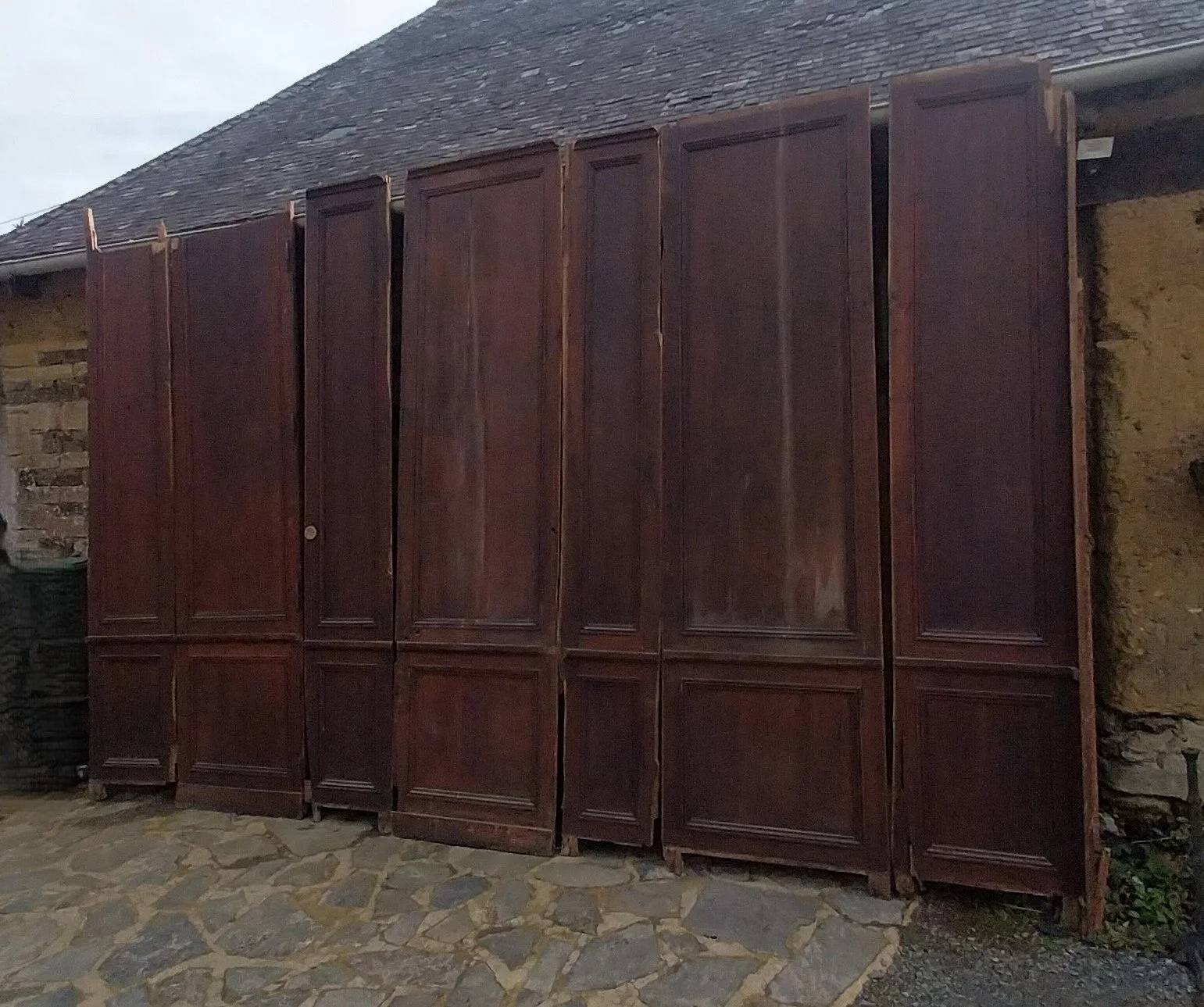 Boiseries murales XIXᵉ siècle en chêne massif – Ensemble 4,50 m x 3,10 m