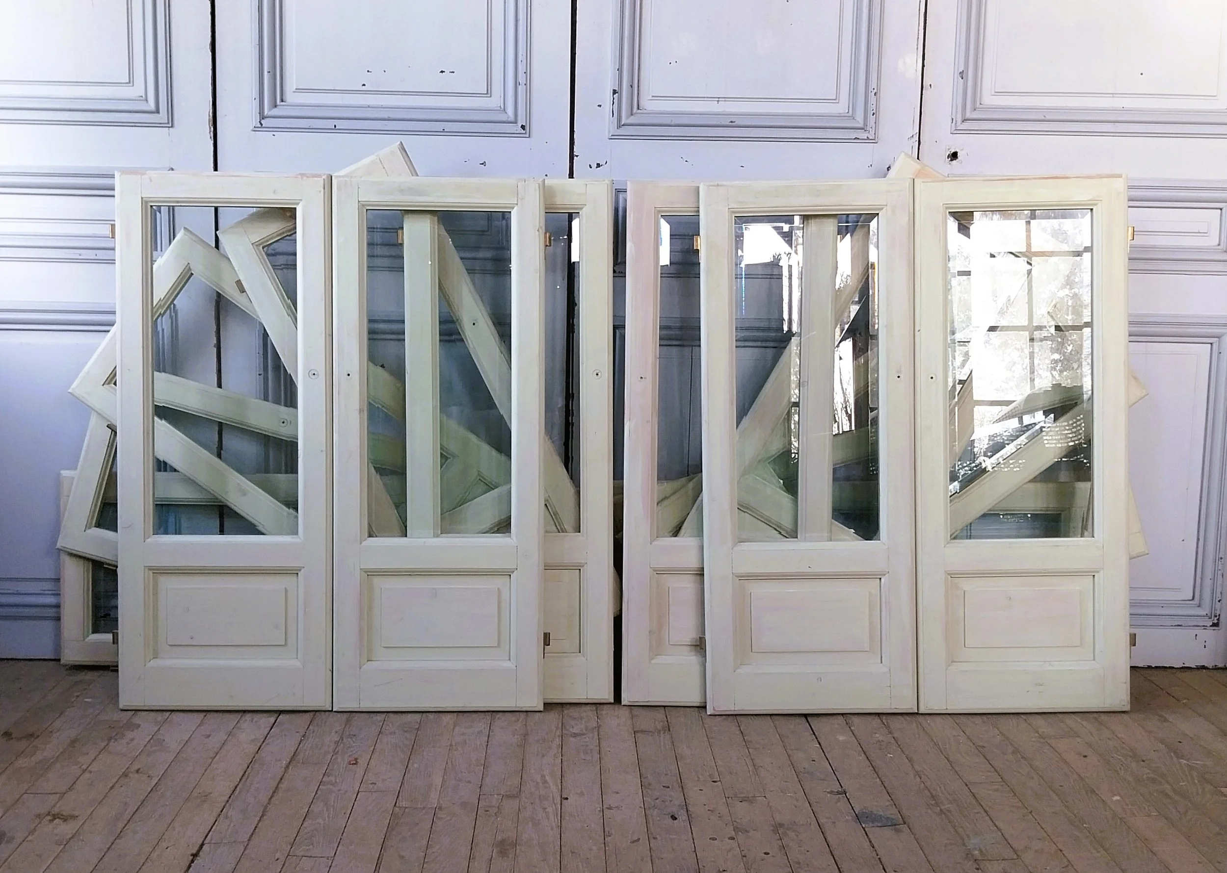 vitrine à verre biseauté.jpg