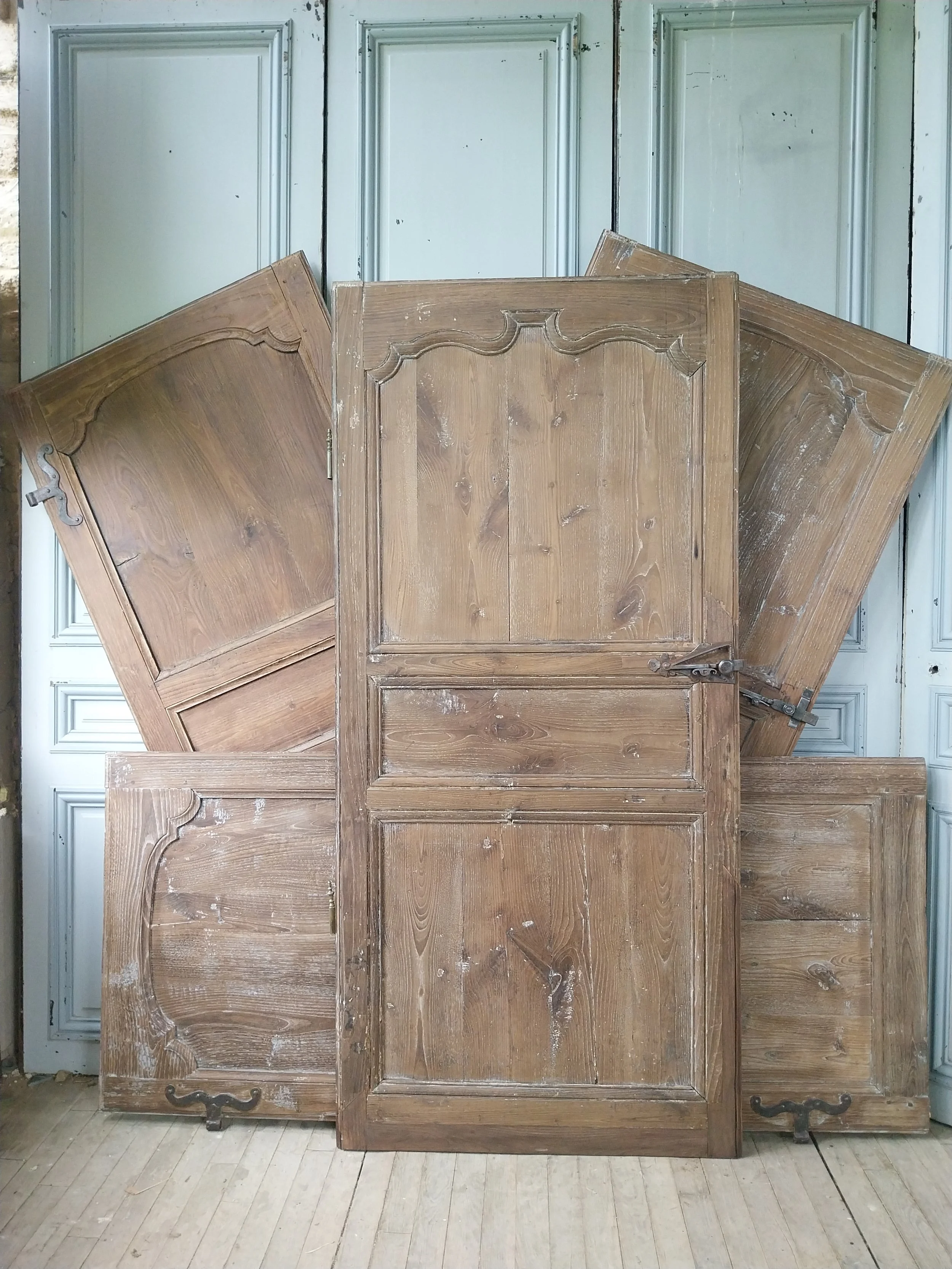 Porte ancienne en chêne – XVIIIᵉ siècle