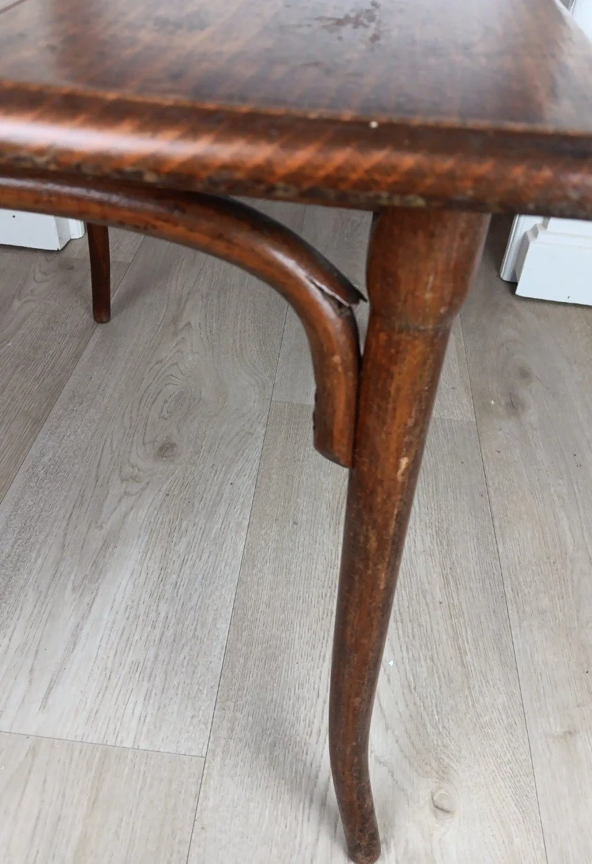 pied de bois courbé.jpg