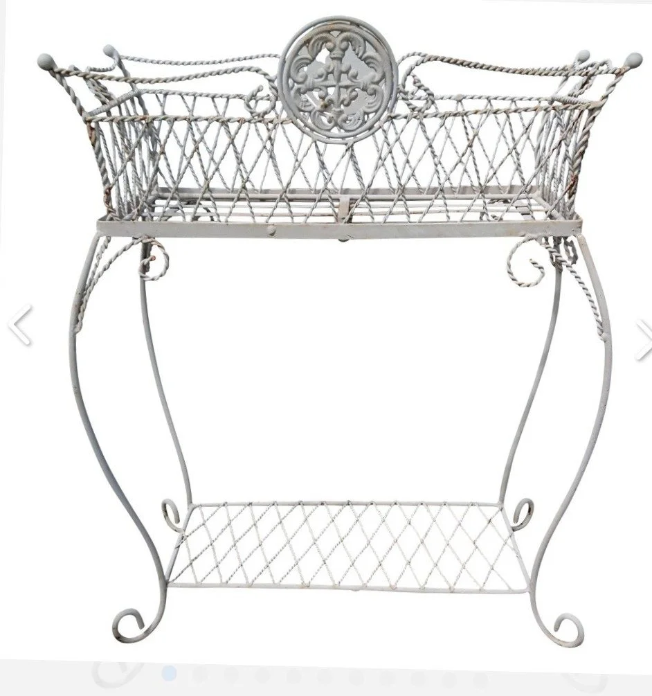 jardinière fer forgé.jpg