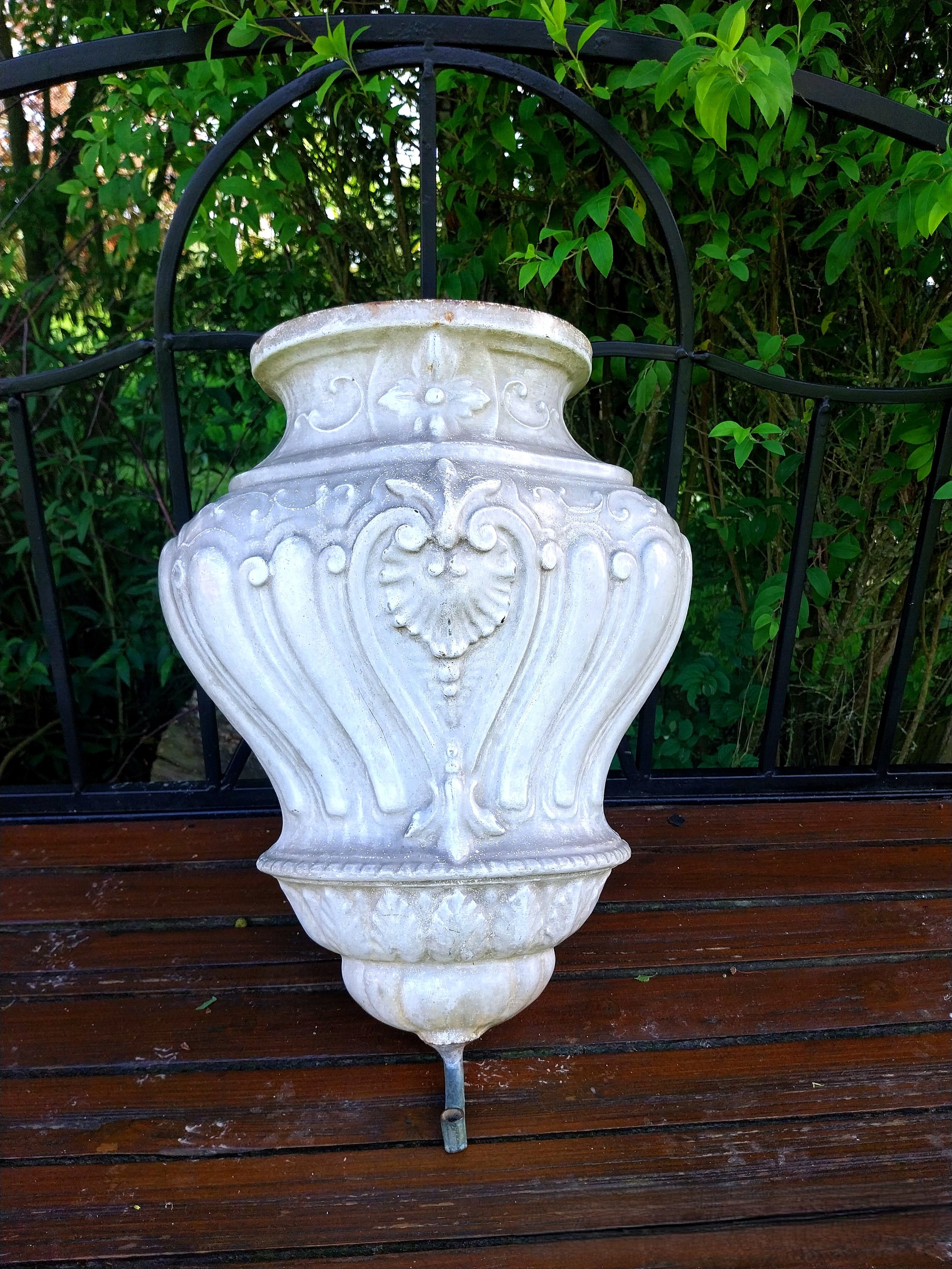 fontaine en fonte.jpg