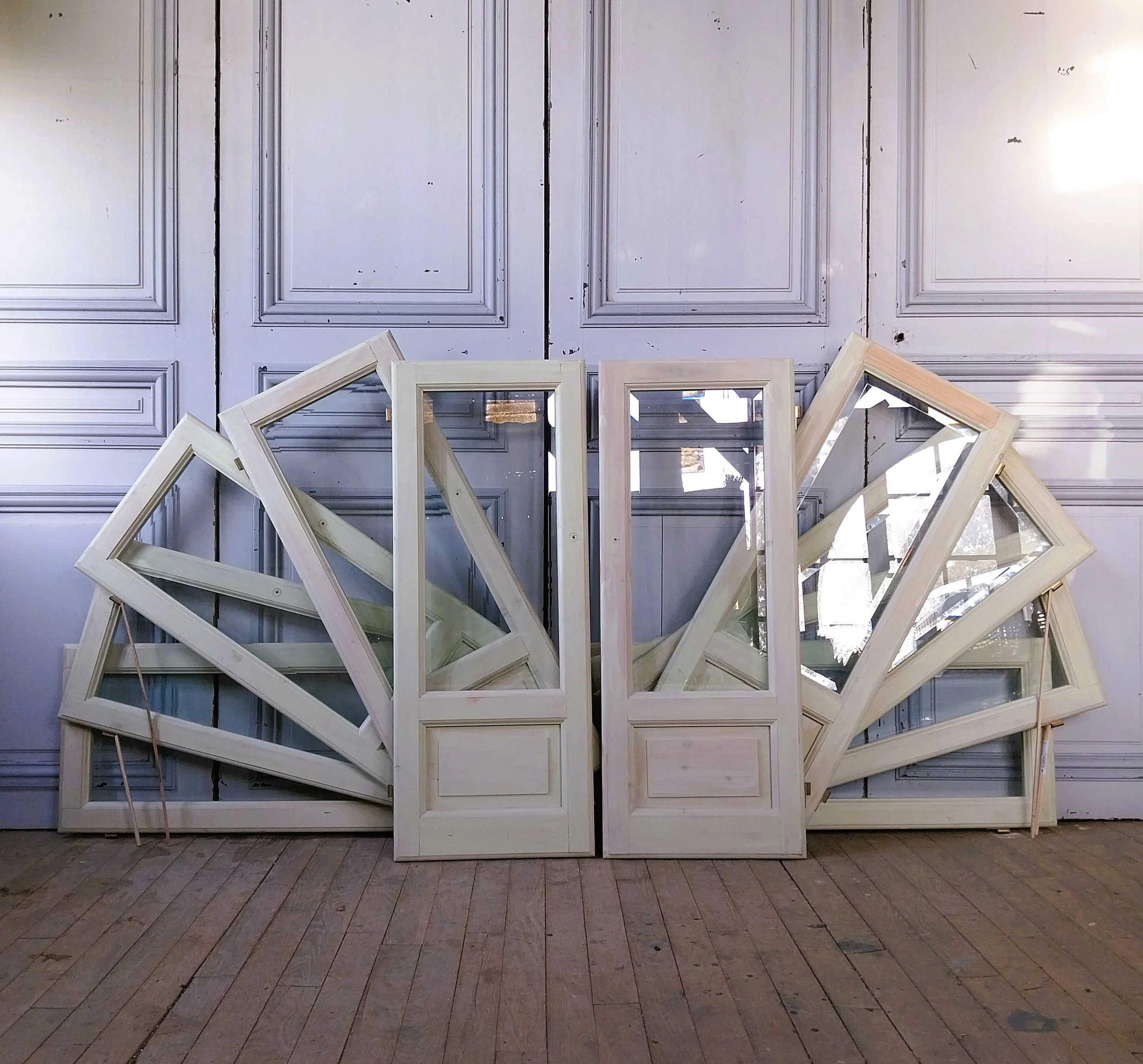 lot de porte pour vitrine.jpg