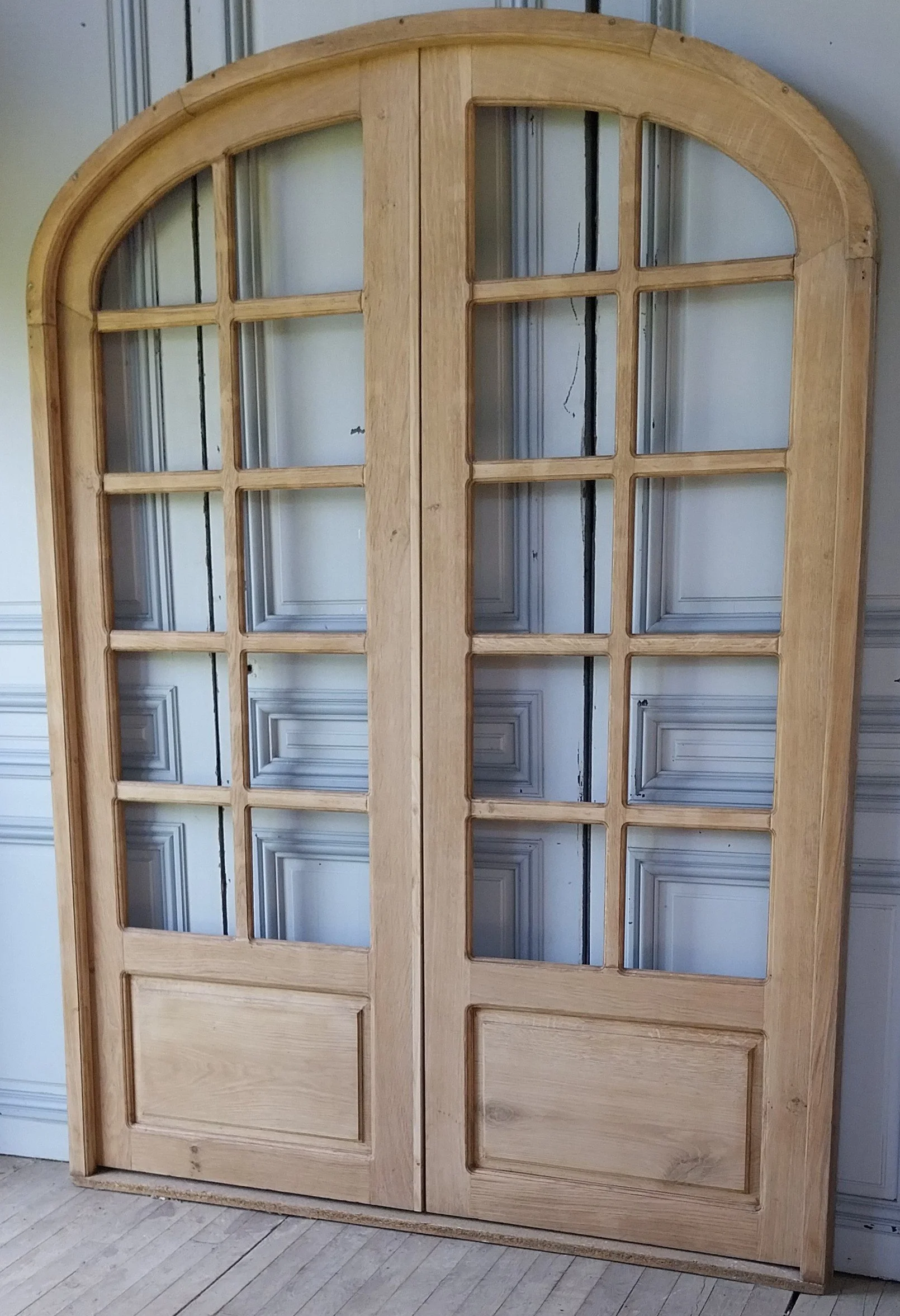 porte ancienne cintrée.jpg