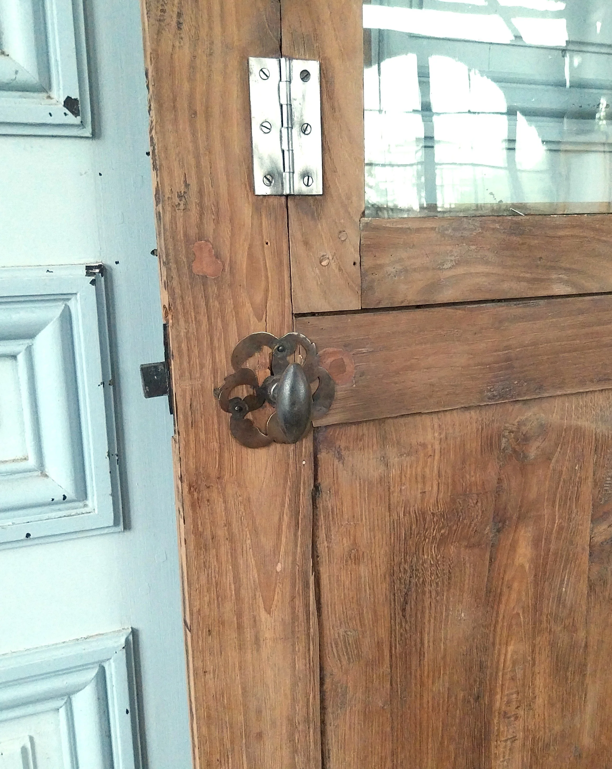 poignée et sa rosace.jpg