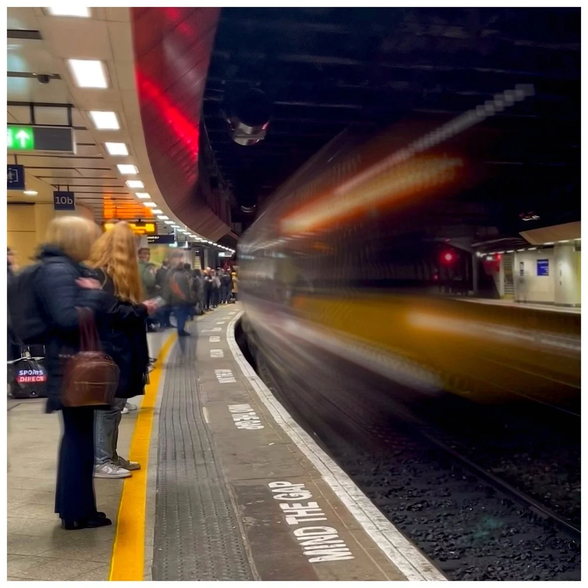 18_Mind The Gap_Paul Widdowson.jpg