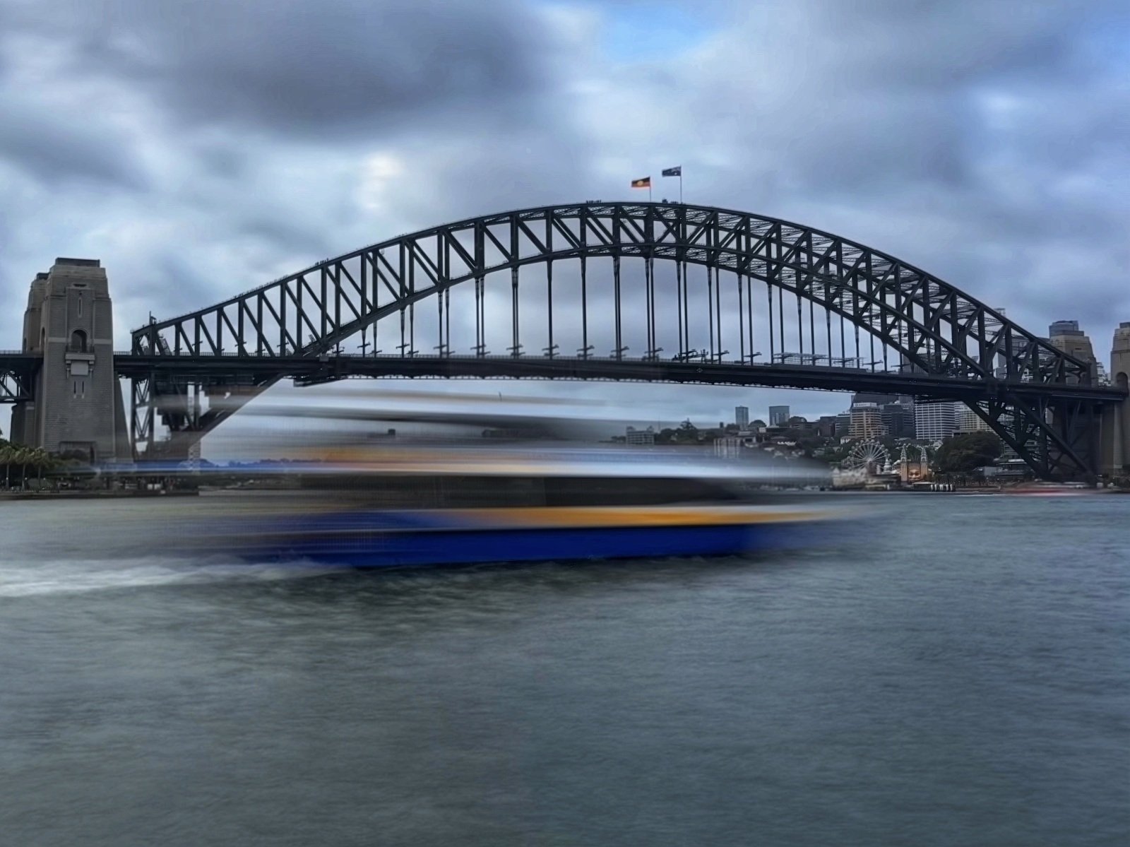 16_Rush Hour, Sydney Harbour_Paul Widdowson.jpg
