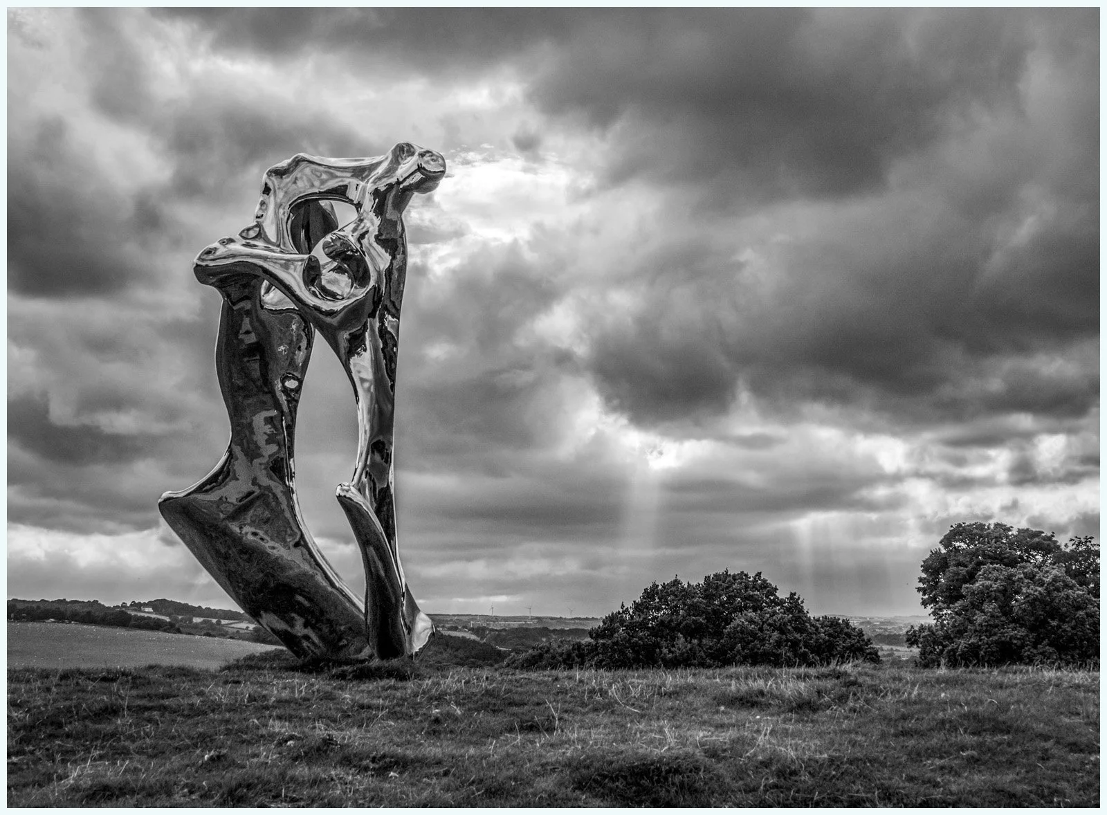 3-Sculpture-In-The-Storm_Peter-Toolan.Jpg
