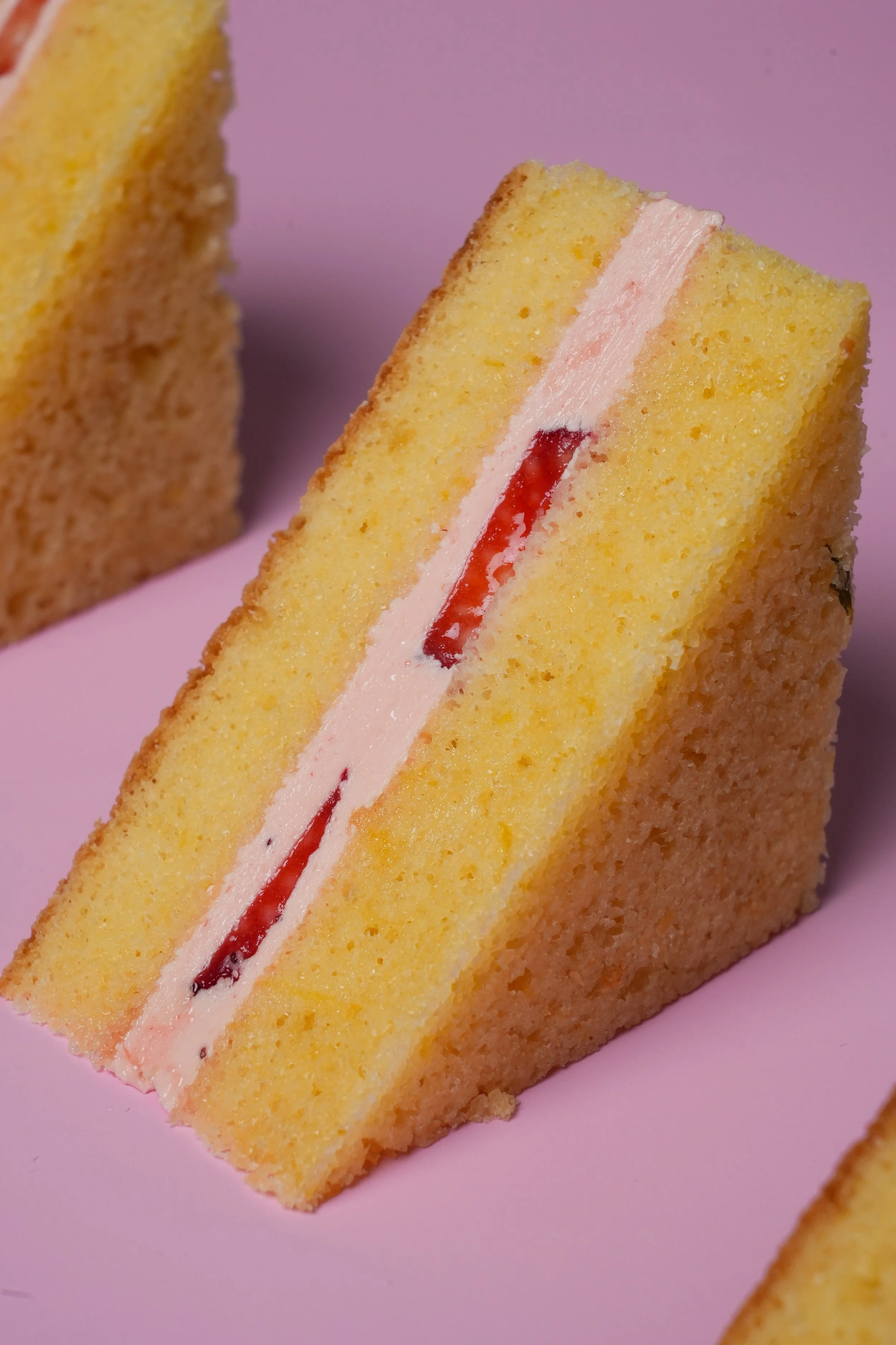 Lemon Thyme Strawberry cake sandwich-40.JPG
