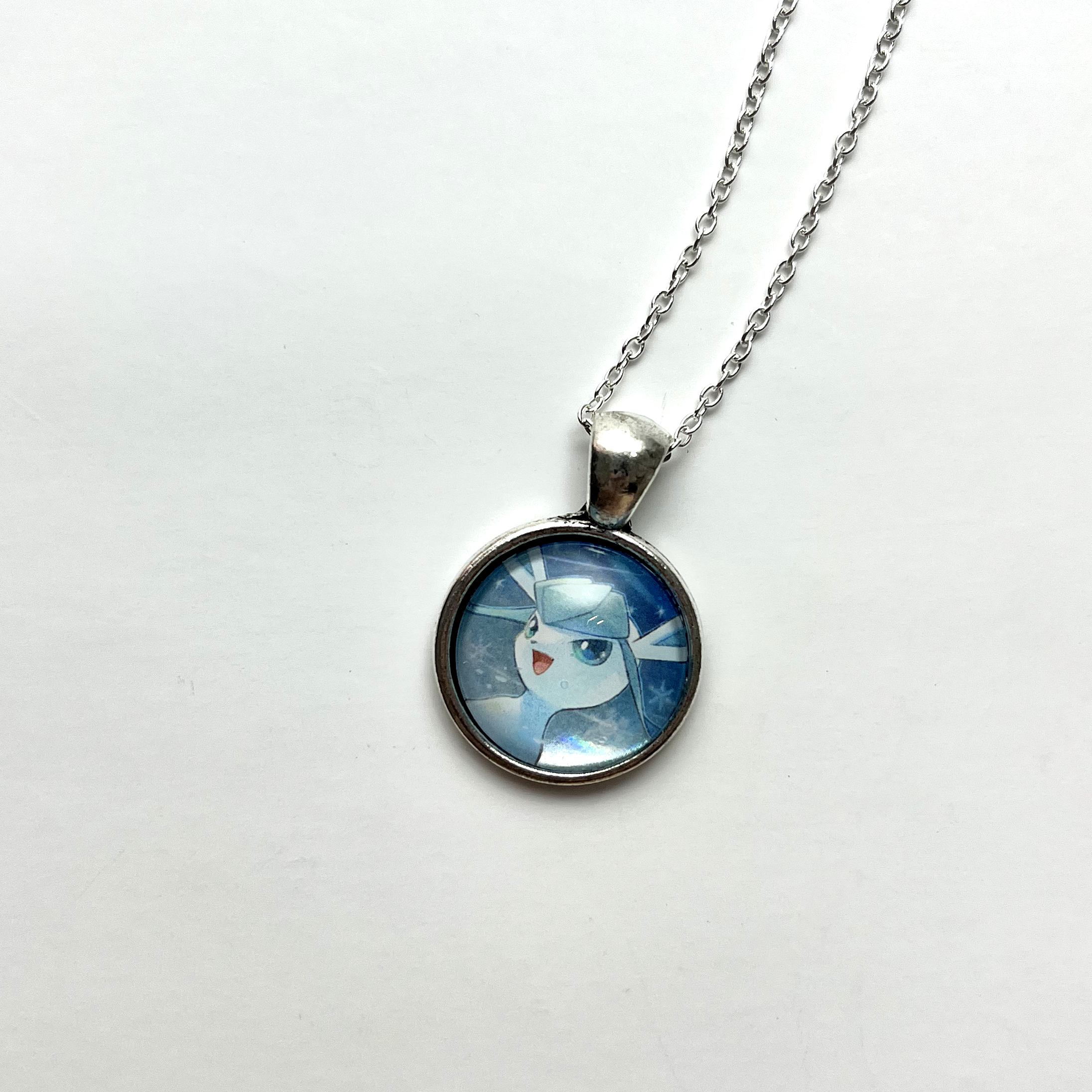 glaceonnecklace.png