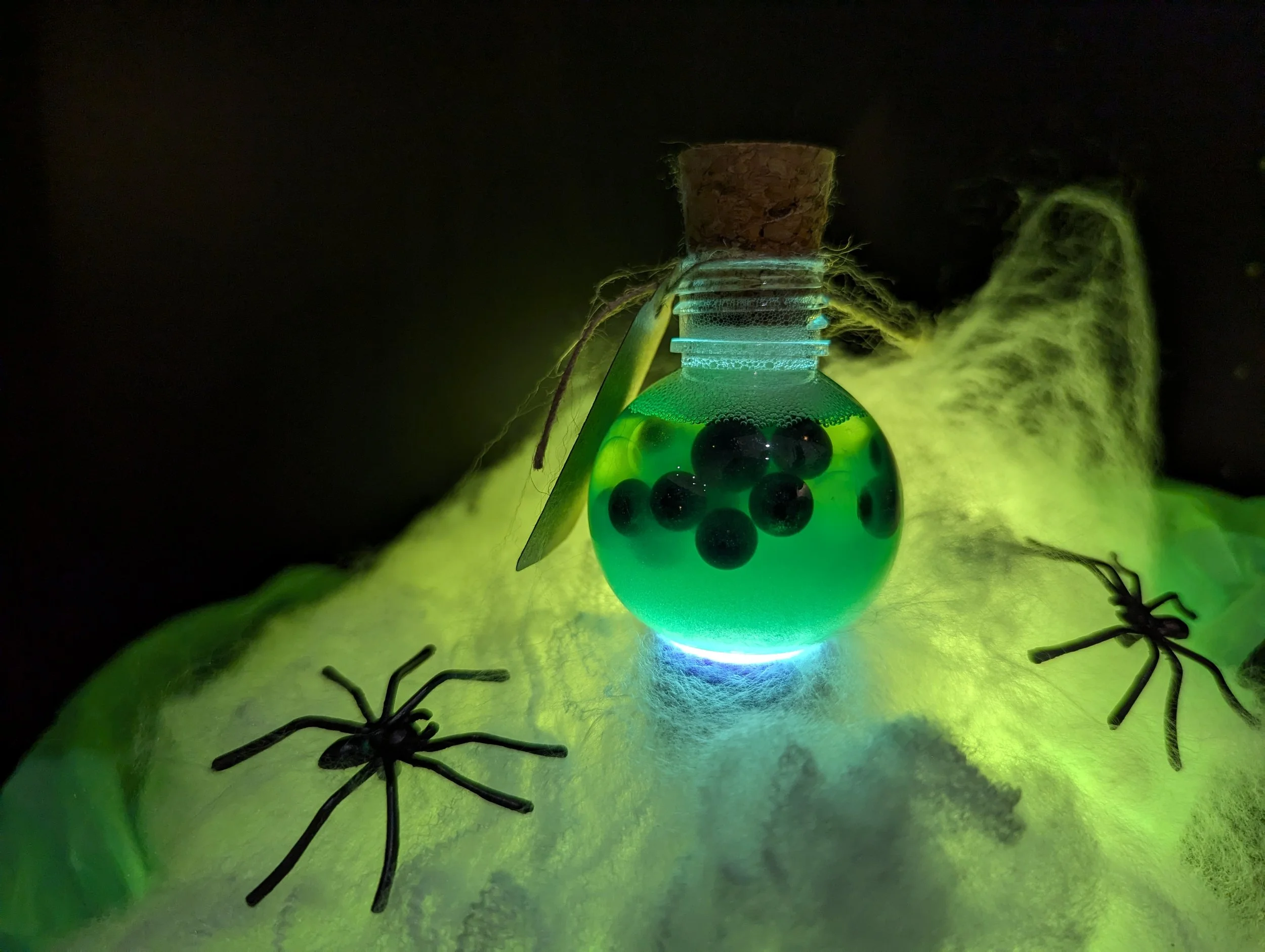 Essence of Spider's eggs - In the Mythical Marvels kit