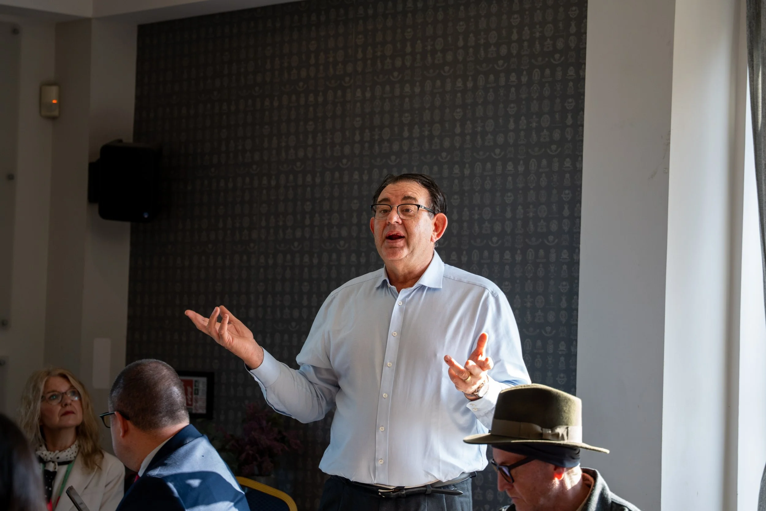 Grey Circle Networking-4.jpg