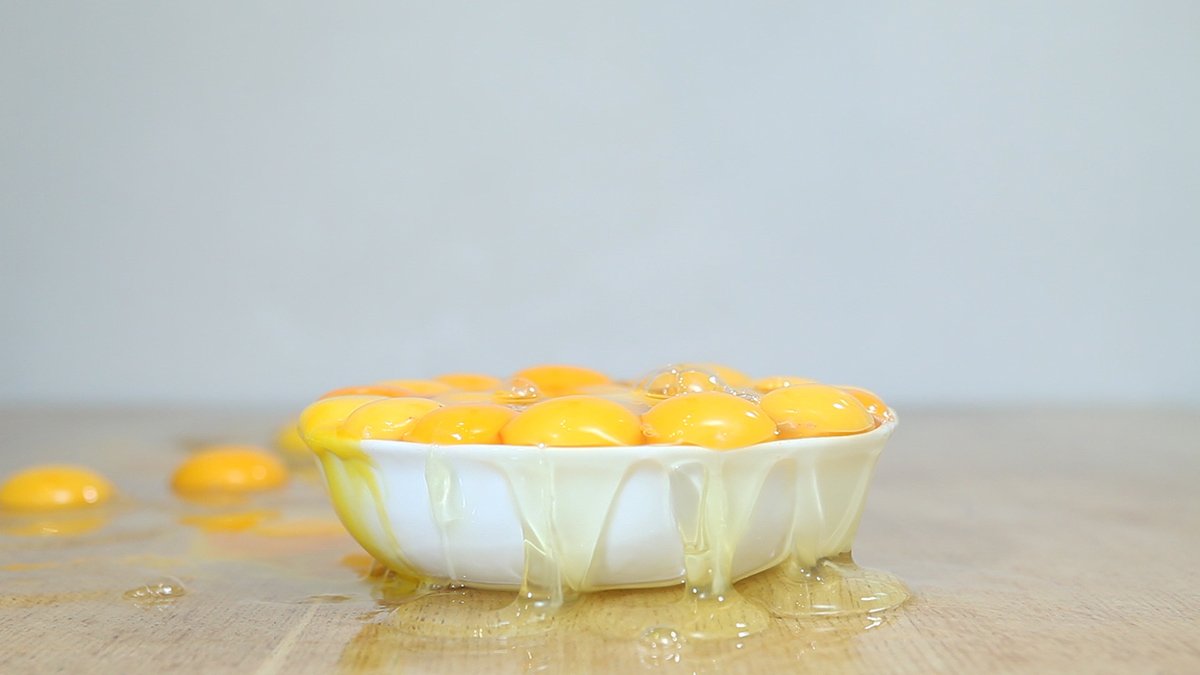 HouseArrest_eggs_web1.jpg