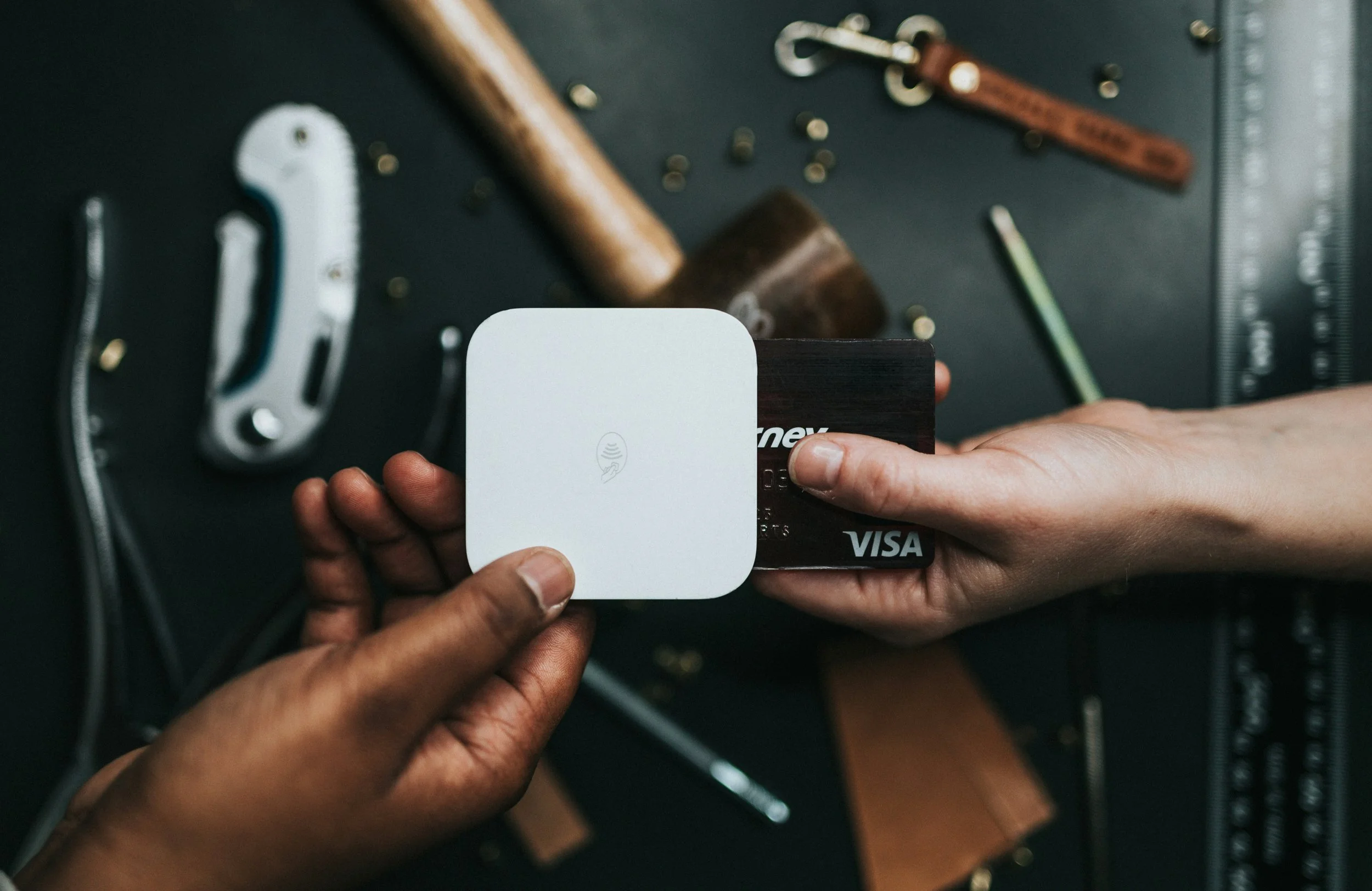 Bankerna måste tillåta utmanare till Swish