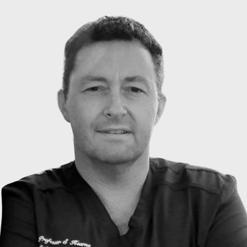 Profile photo of Prof Stephen Kearns in black and white