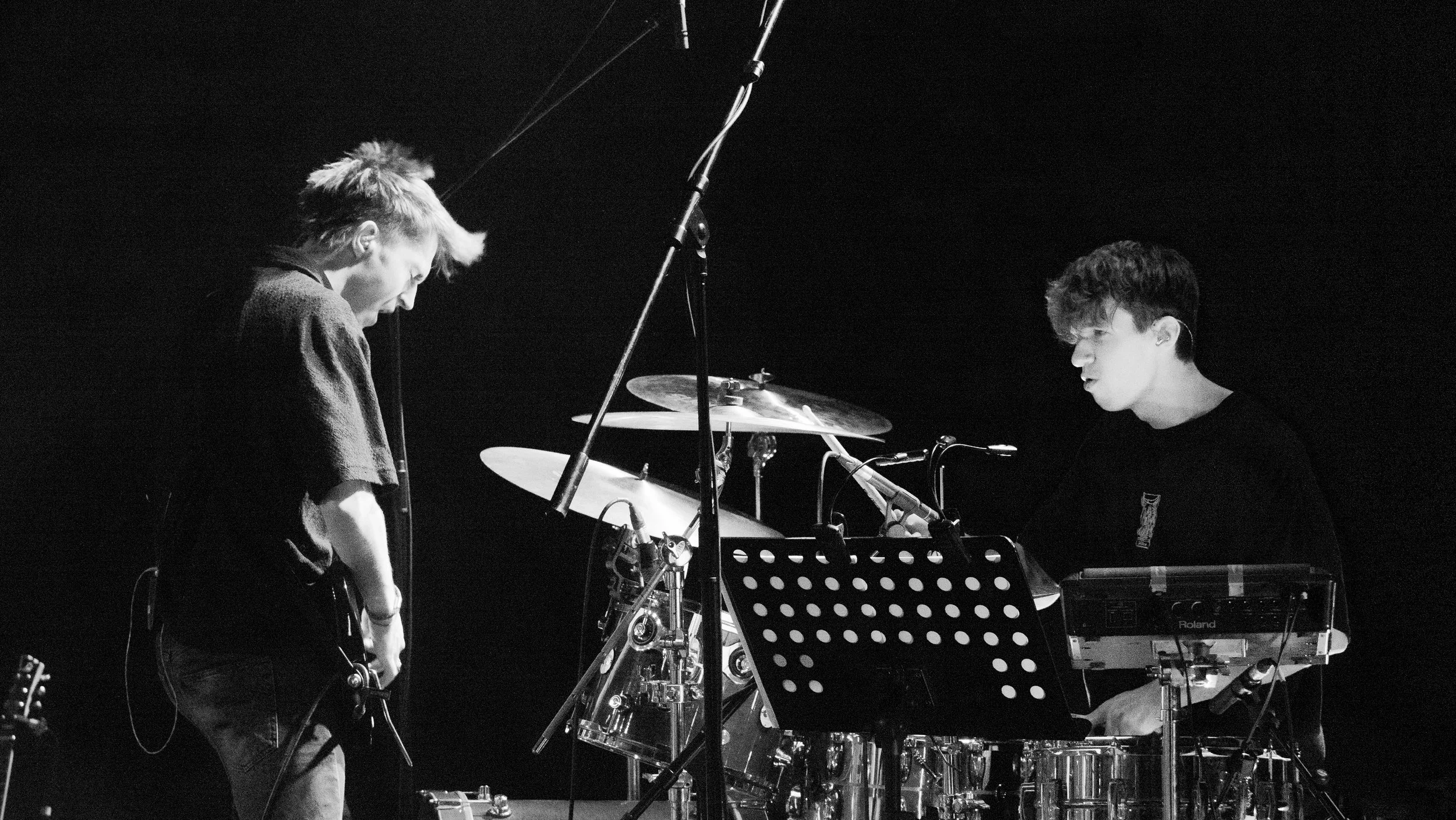 NiklasRabl, TimoFelber, Black and white, concert photography, grain, drums, guitar, dynamic