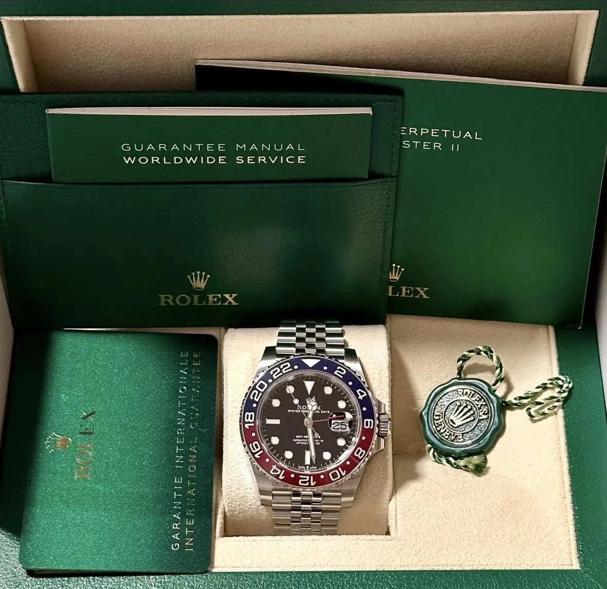 Rolex GMT-Master « Pepsi »  126710BLRO