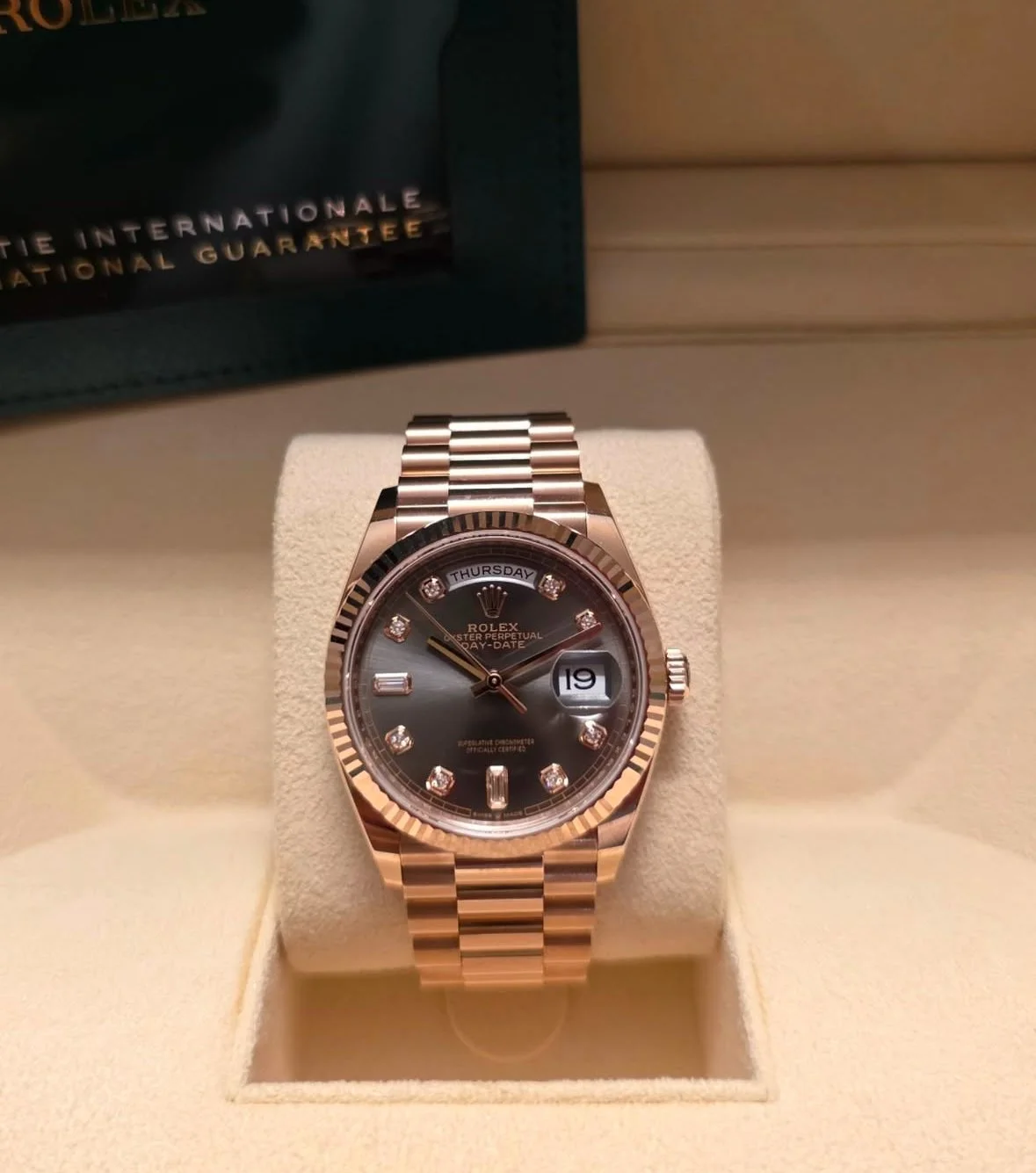 Rolex Day-Date 128235