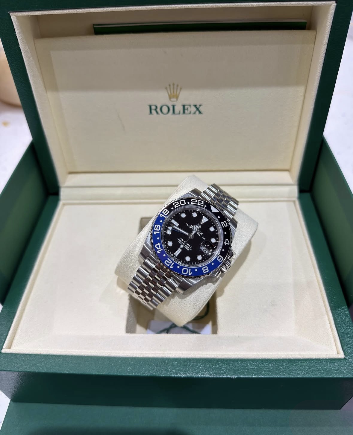 Rolex GMT-Master II 126710BLNR Batgirl 2023