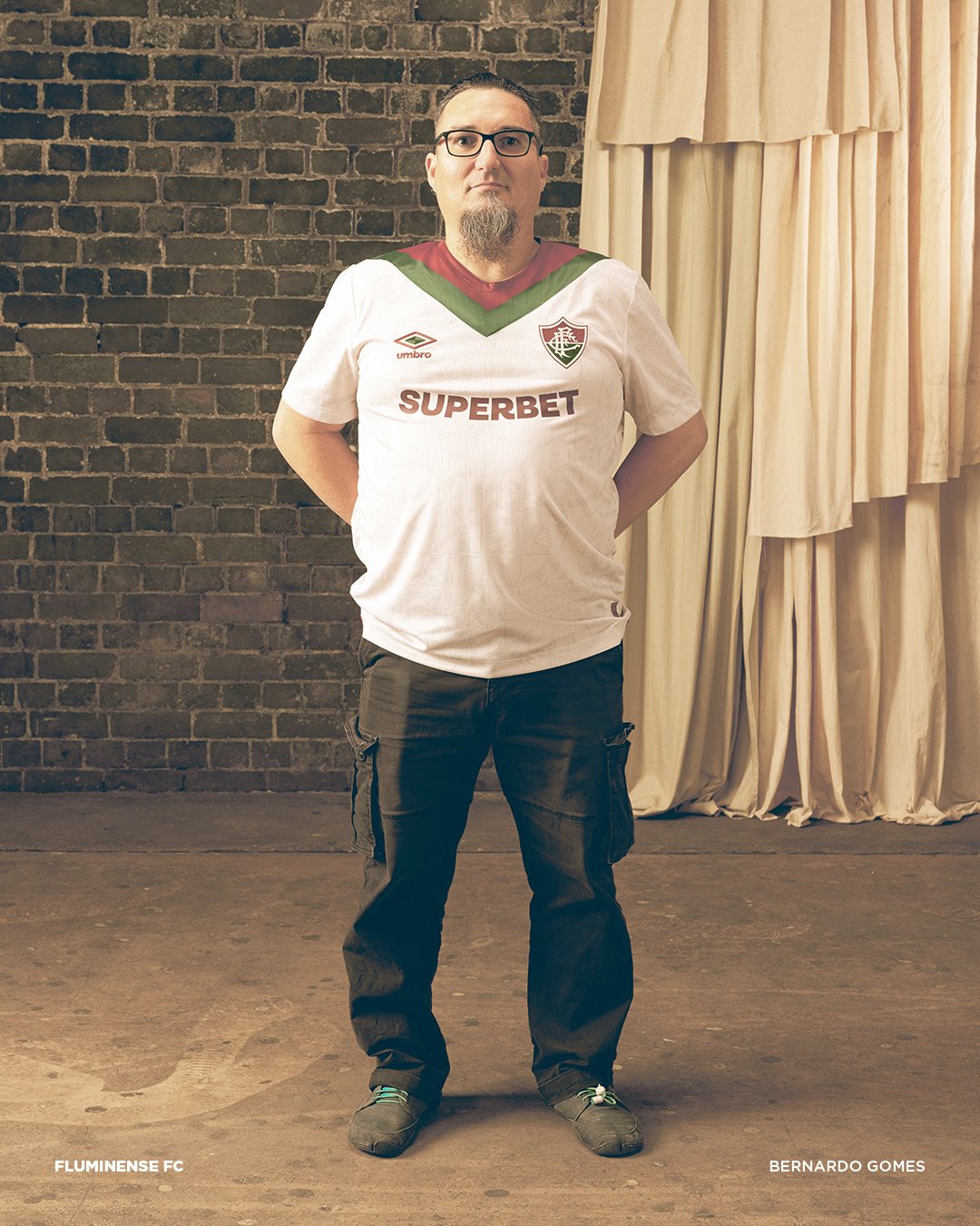 Carousel Post Fans12.jpg