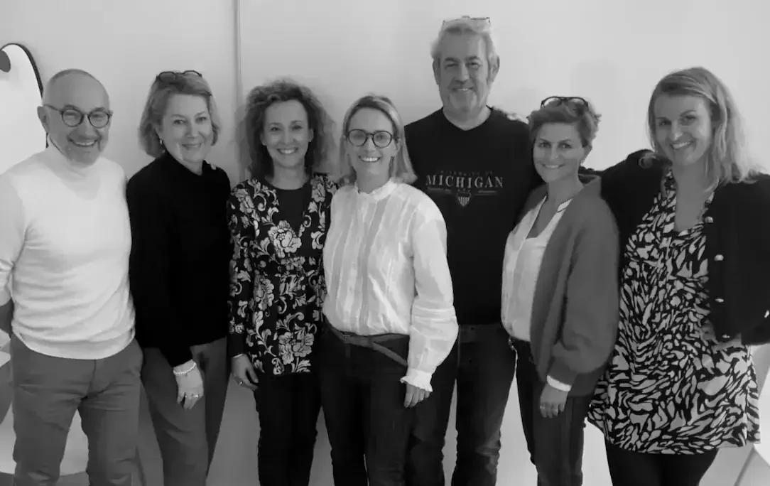 Sophia Marchal avec les participants de la formation Agileom "Réussissez vos coaching d'équipe"