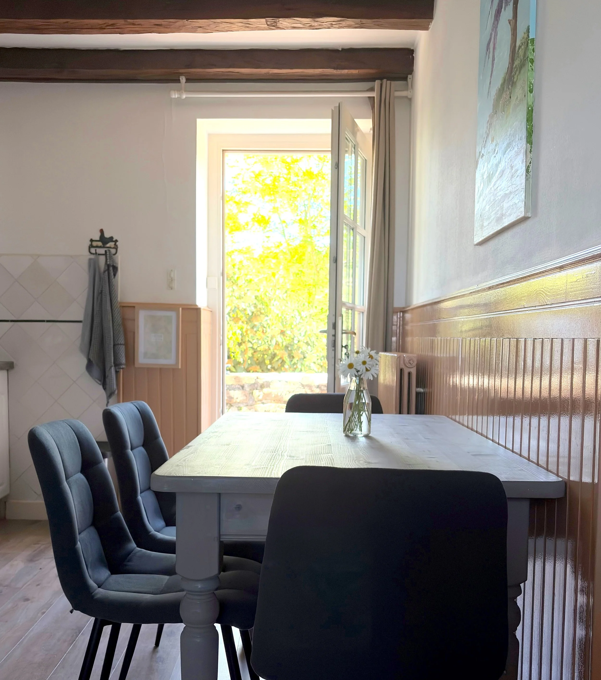 GITE Eettafel Keuken.jpg