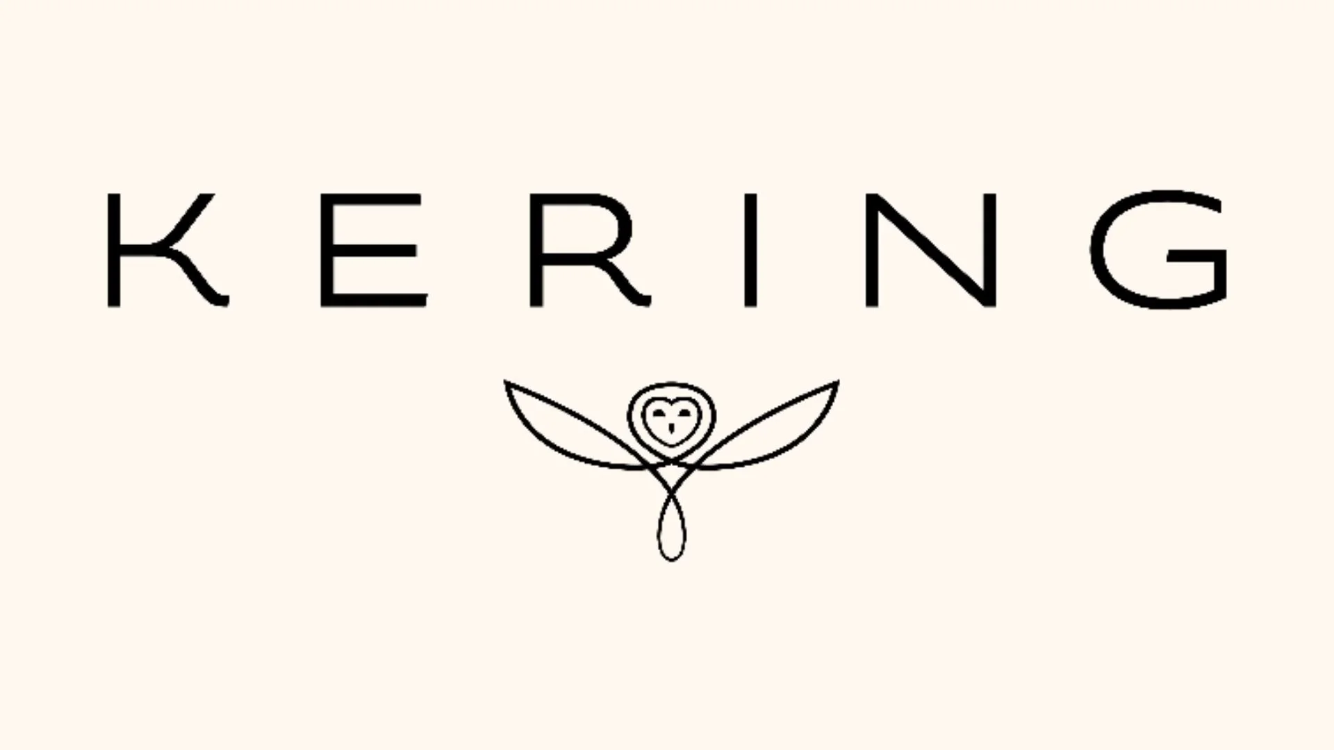 Logo de la marque KERING avec un dessin minimaliste d'une créature avec des ailes et un visage souriant, au centre