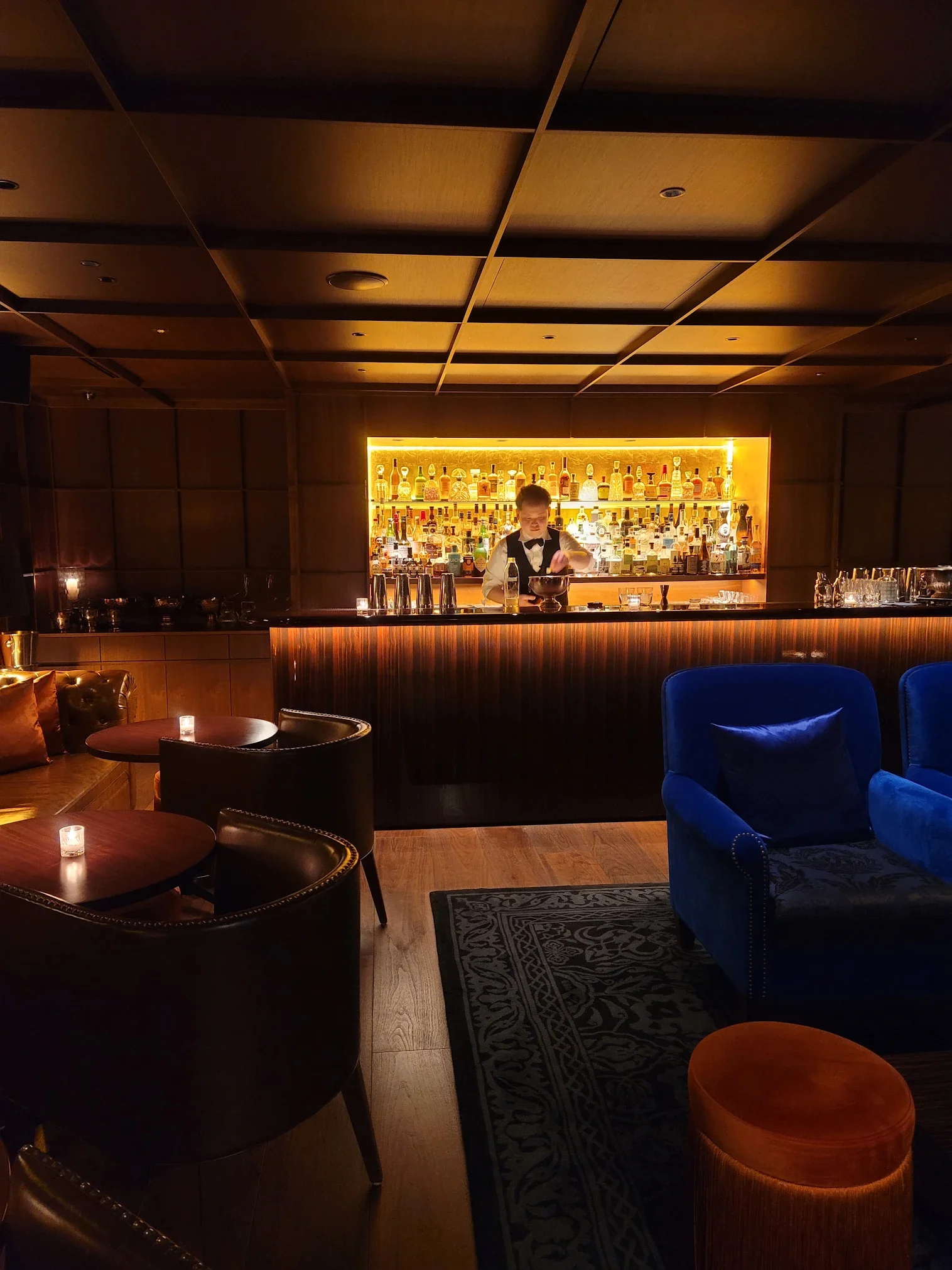 Punch Room Tokyo, Tokyo