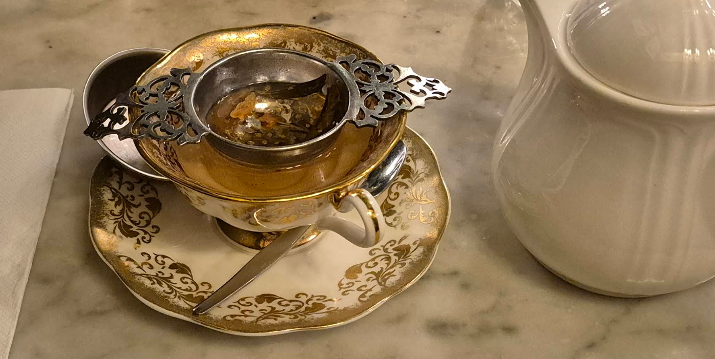 The-drink-journal-hopetoun-tea-rooms-ornate-teacup-victorian-design.png