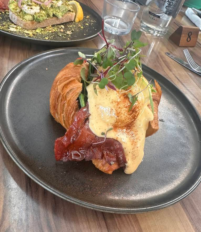 The-Drink-Journal-Reverends-Coffee-Co-Croissant-Benedict-Brunch.png