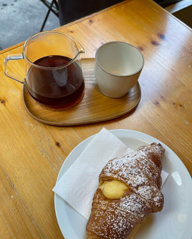 The-Drink-Journal-Orsonero-Coffee-Milan-filter-coffee-set-cream-croissant-breakfast.png