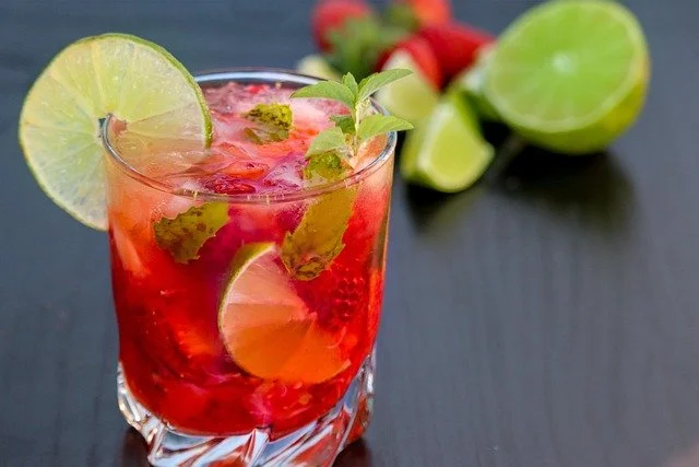 Cocktail Archive: Kir Royale (France)