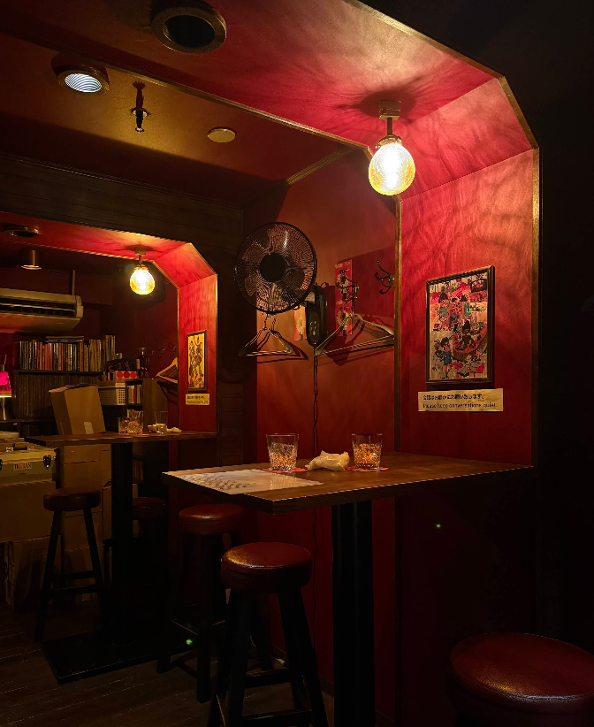 Milk Bar ミルクバー Record Bar, Osaka