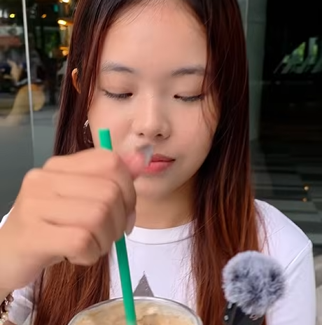 Starbucks Singapore Proves Why the Classic Still Works
