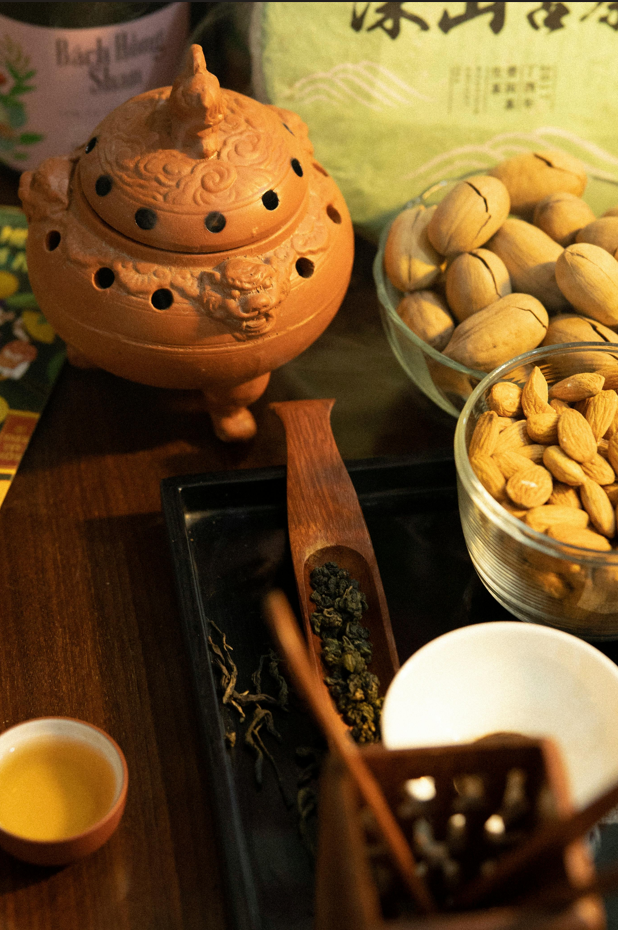 Oolong vs Black Tea: What Is the Difference?