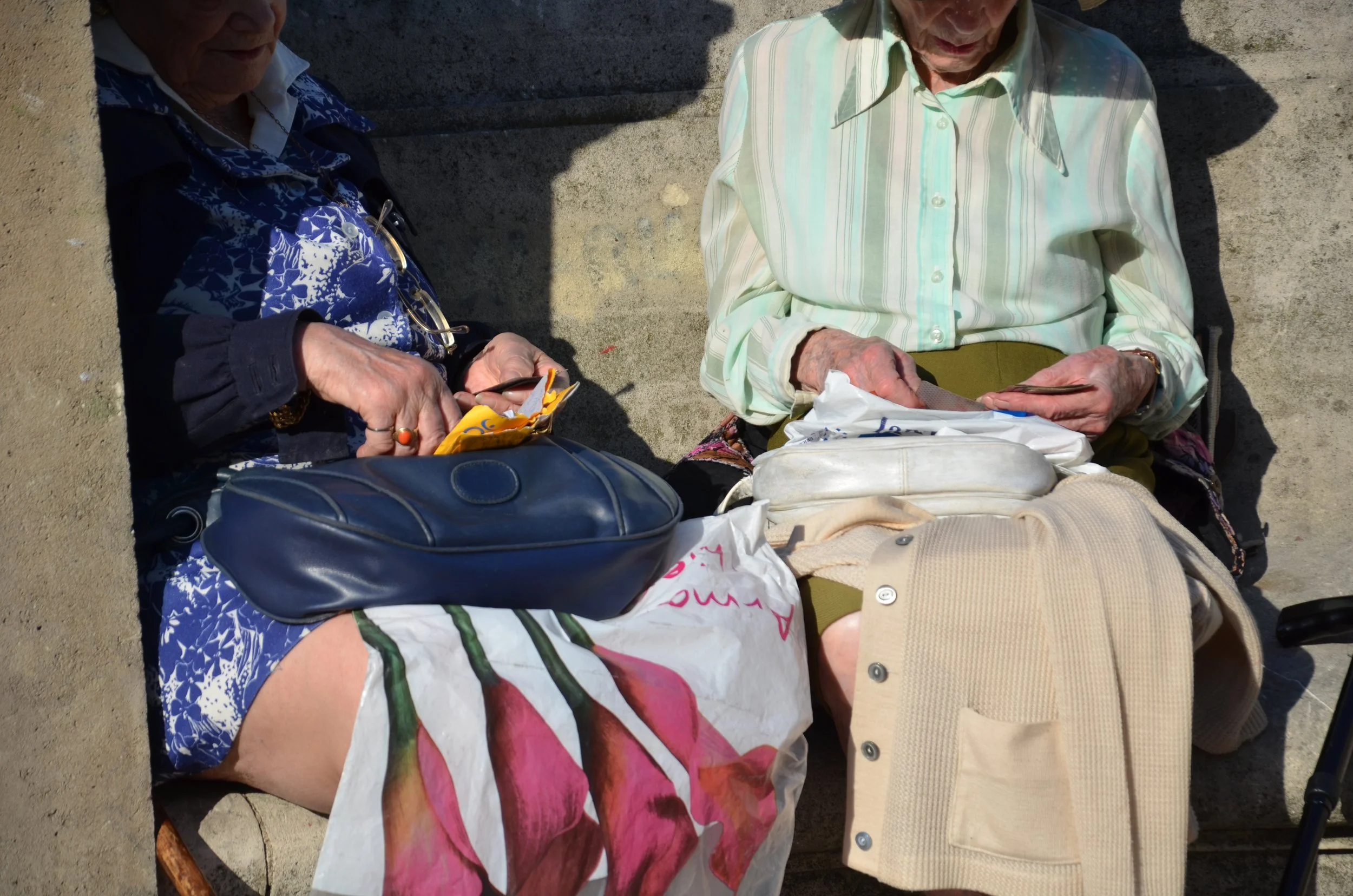 2 ladies - Marseille