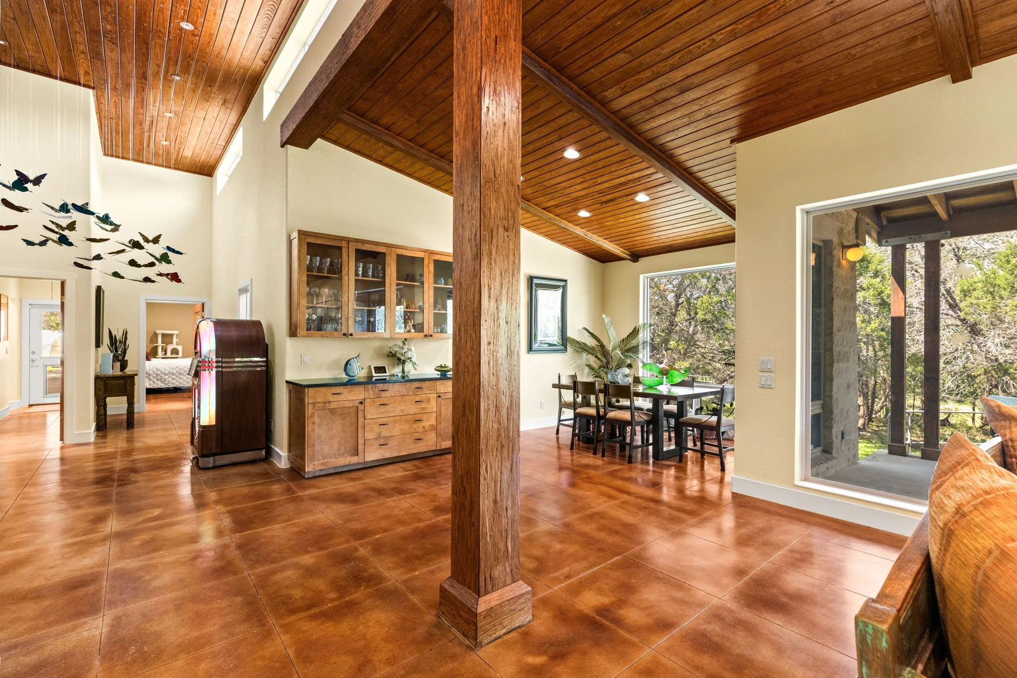 10 Dining room.jpg