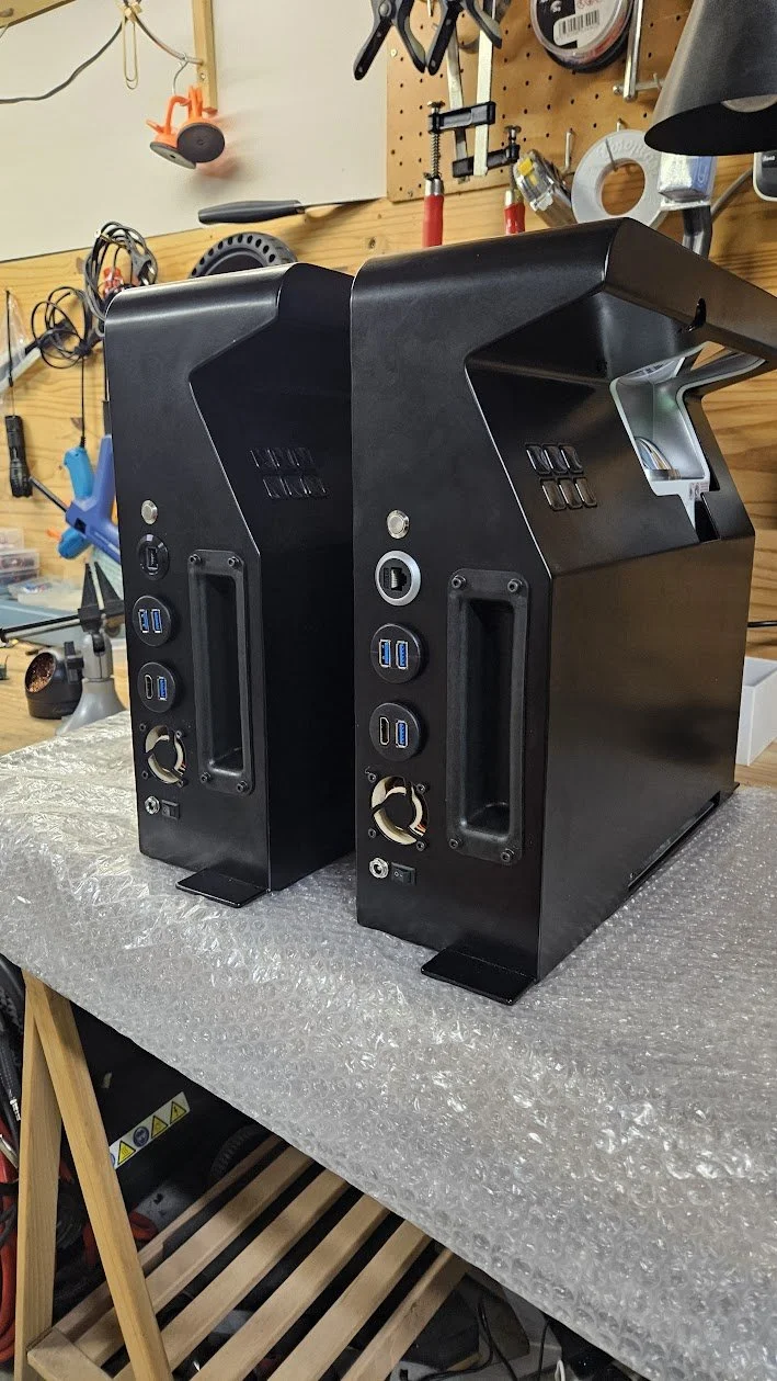 Prototype système tout en un avec VP courte focale, PC et Laser tableau blanc.