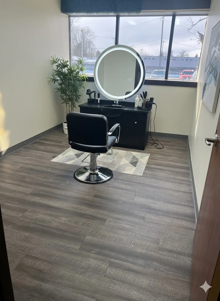 Sky Suite East - #170A : 13' x 9'